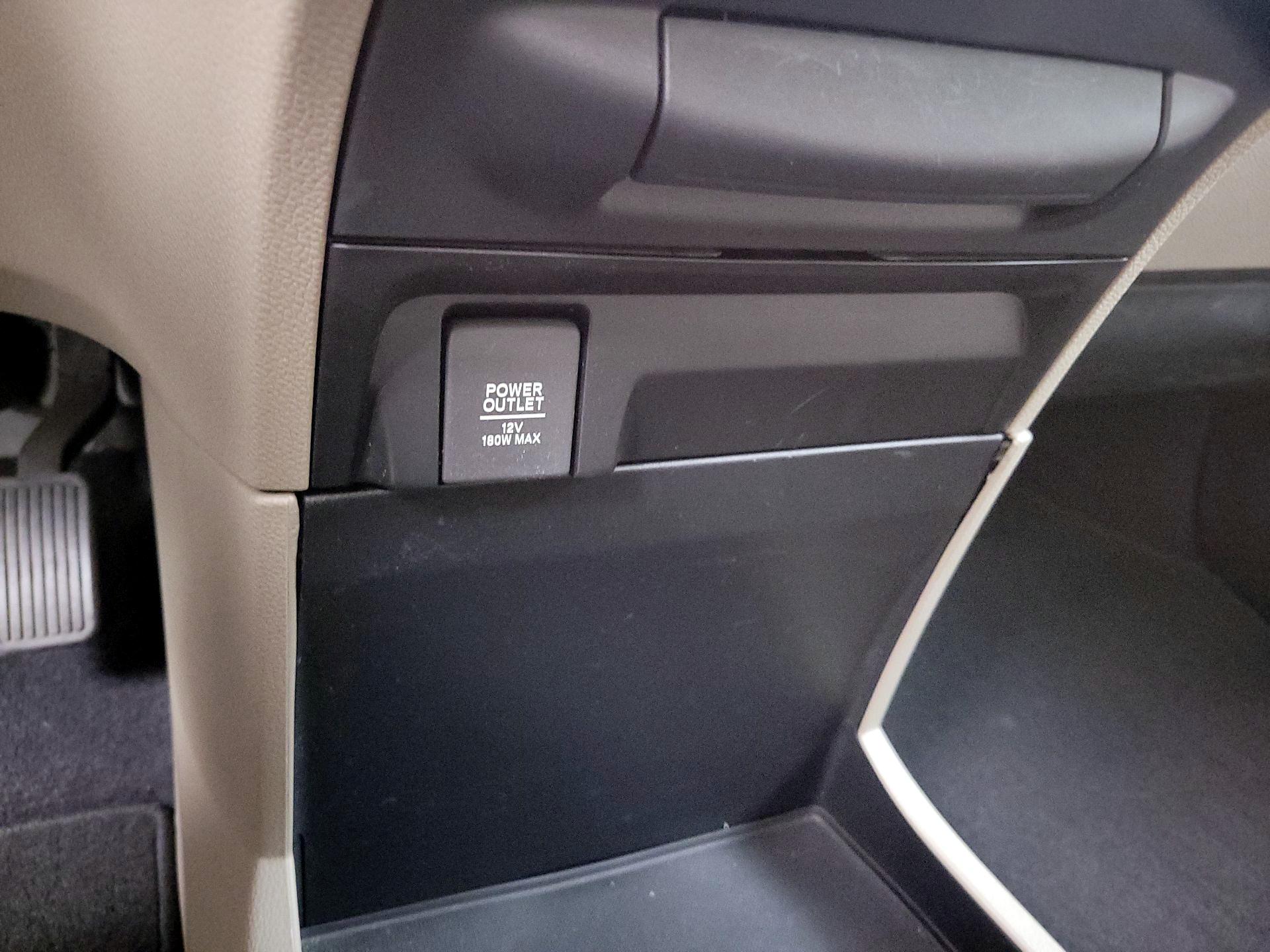Thumbnail: 2018 Honda Odyssey - 18