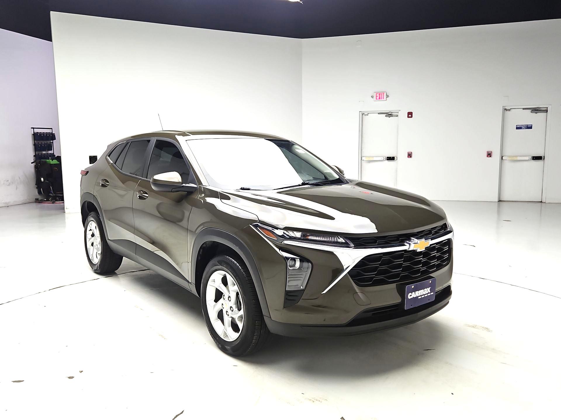Thumbnail: 2024 Chevrolet Trax - 1