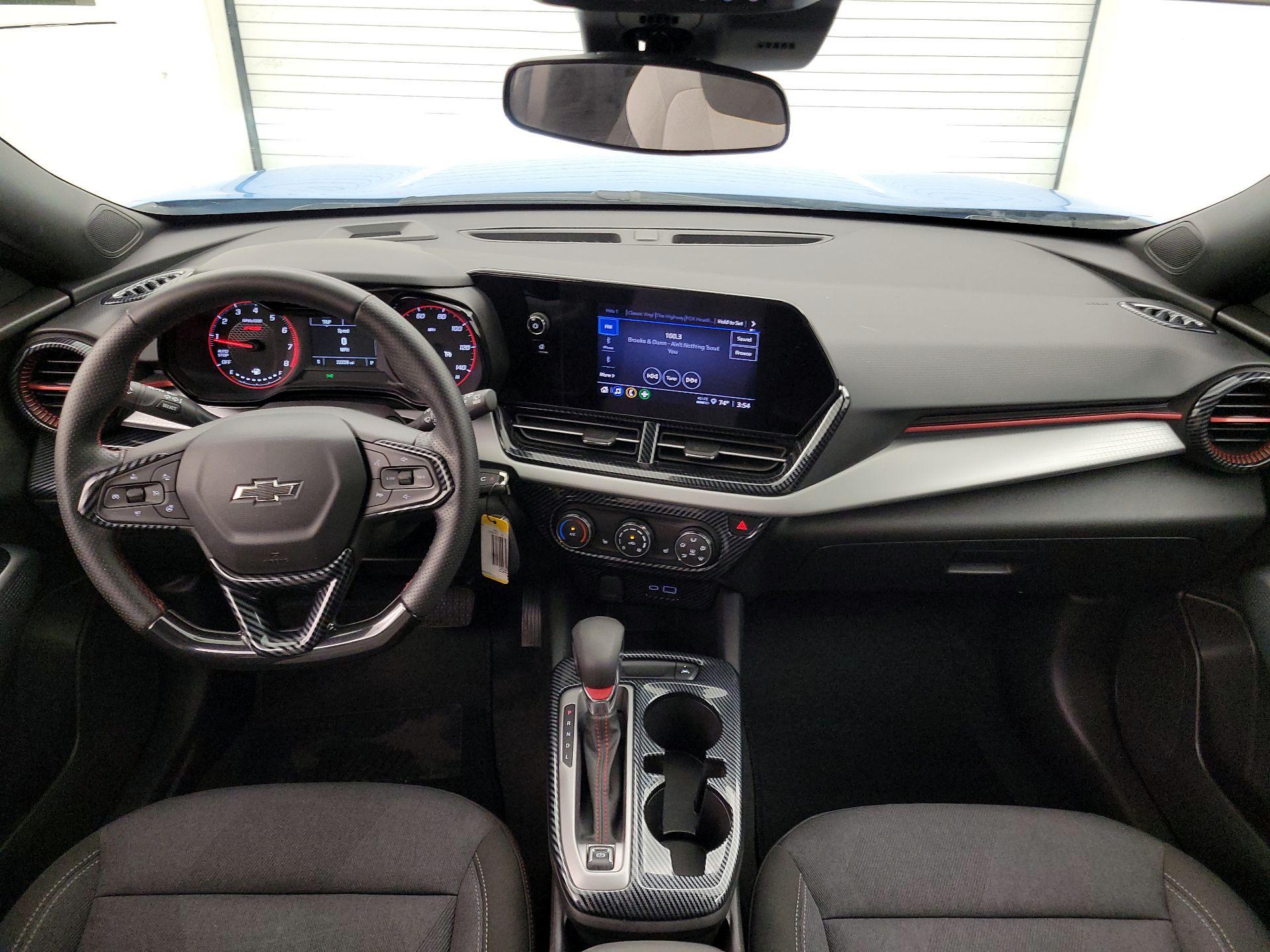 Thumbnail: 2024 Chevrolet Trax - 9