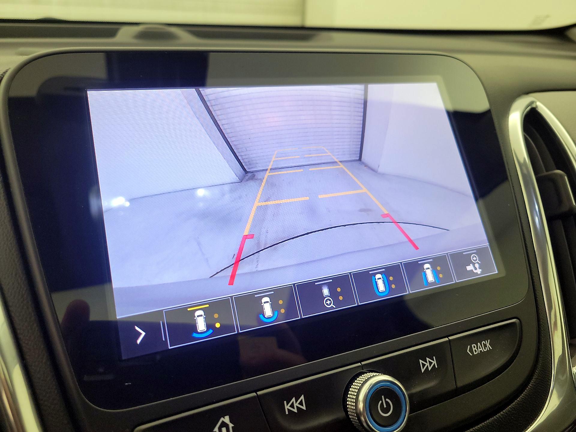 Thumbnail: 2020 Chevrolet Equinox - 15