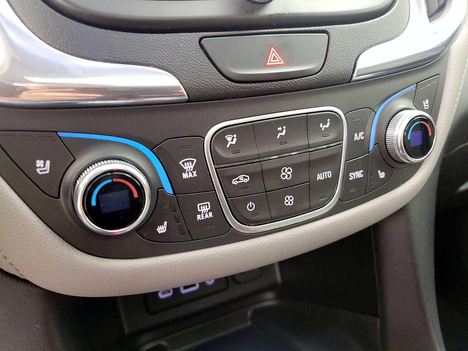 Thumbnail: 2020 Chevrolet Equinox - 17