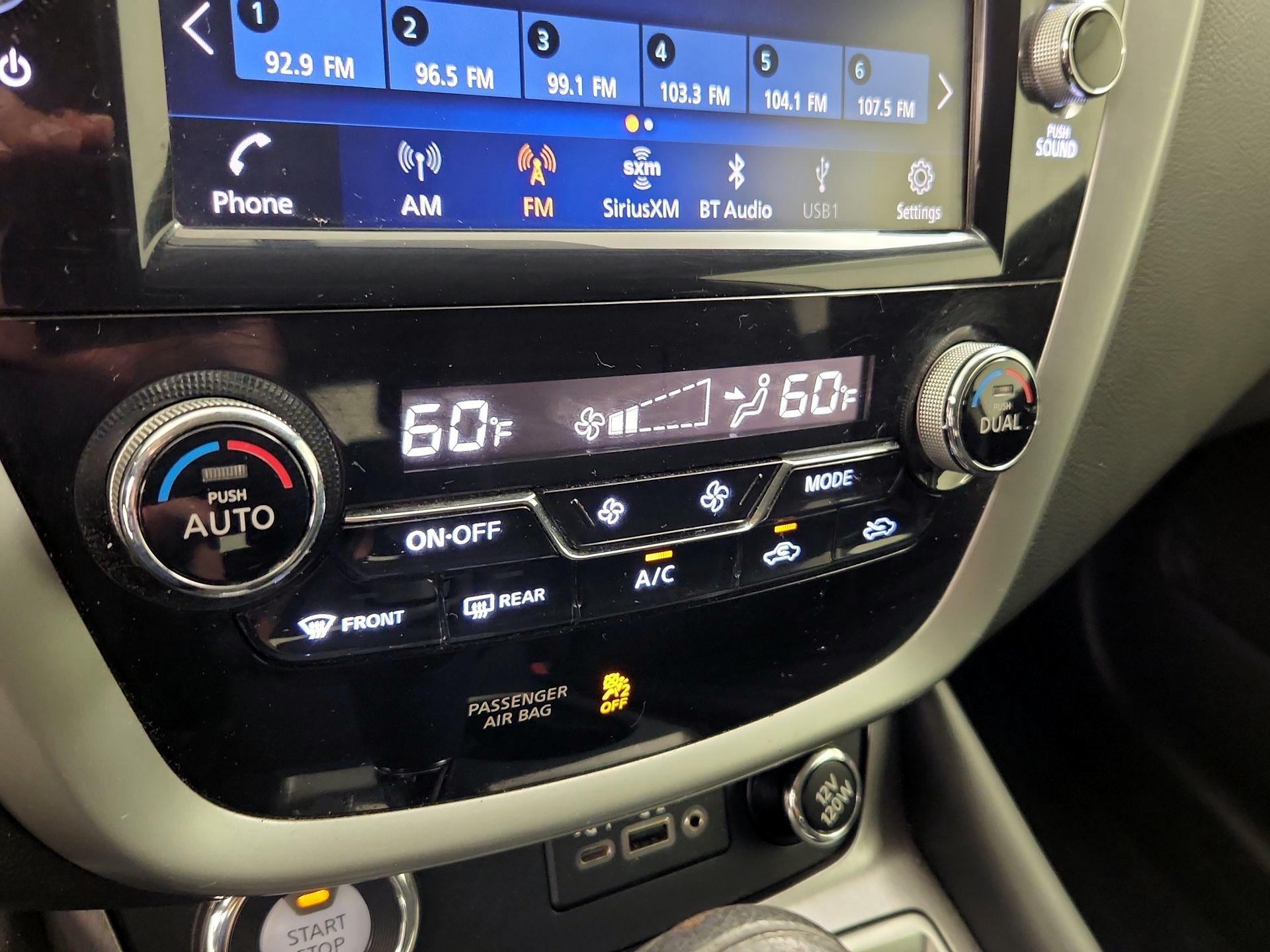 Thumbnail: 2019 Nissan Murano - 16