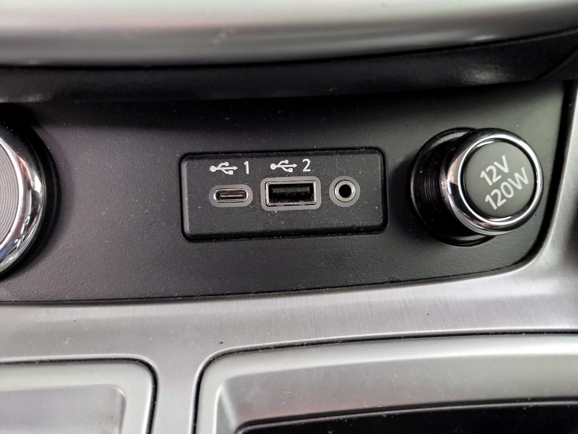 Thumbnail: 2019 Nissan Murano - 18