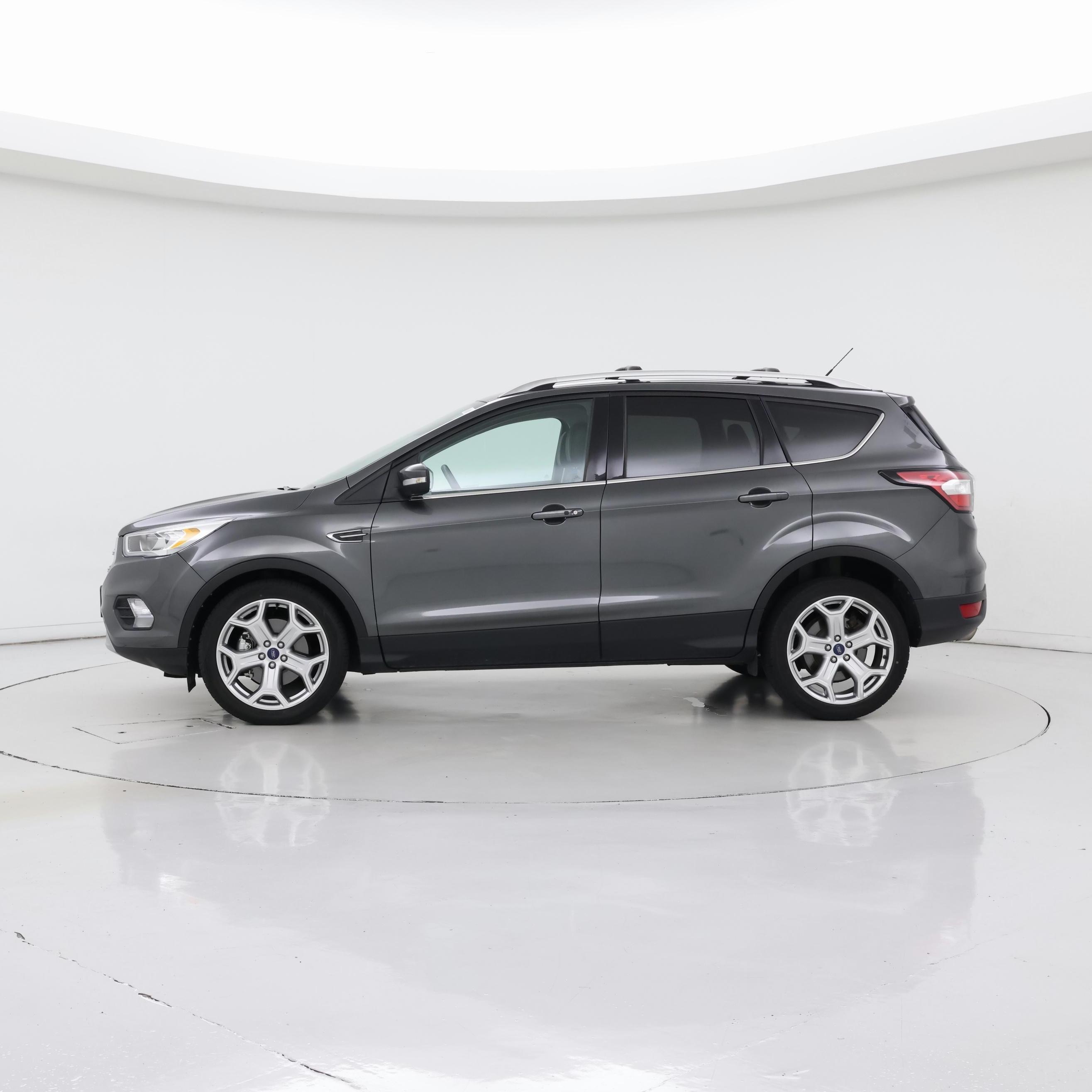 Thumbnail: 2017 Ford Escape - 3