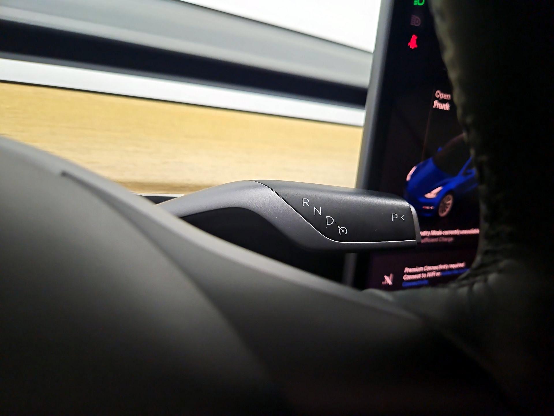 Thumbnail: 2022 Tesla Model 3 - 15