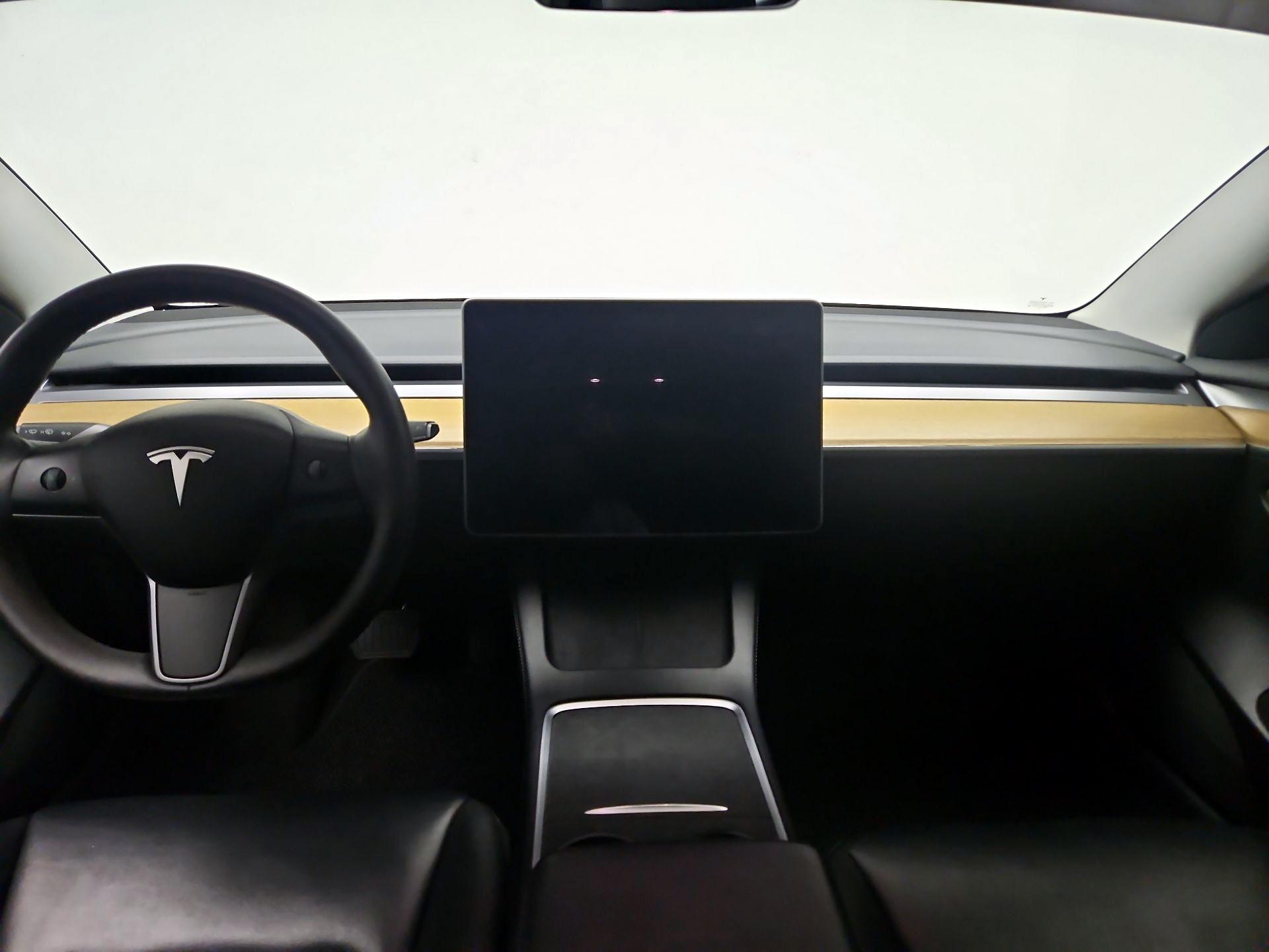 Thumbnail: 2022 Tesla Model 3 - 8