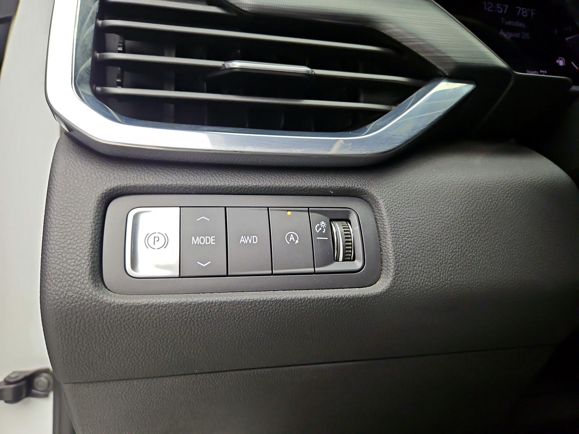 Thumbnail: 2024 GMC Acadia - 11
