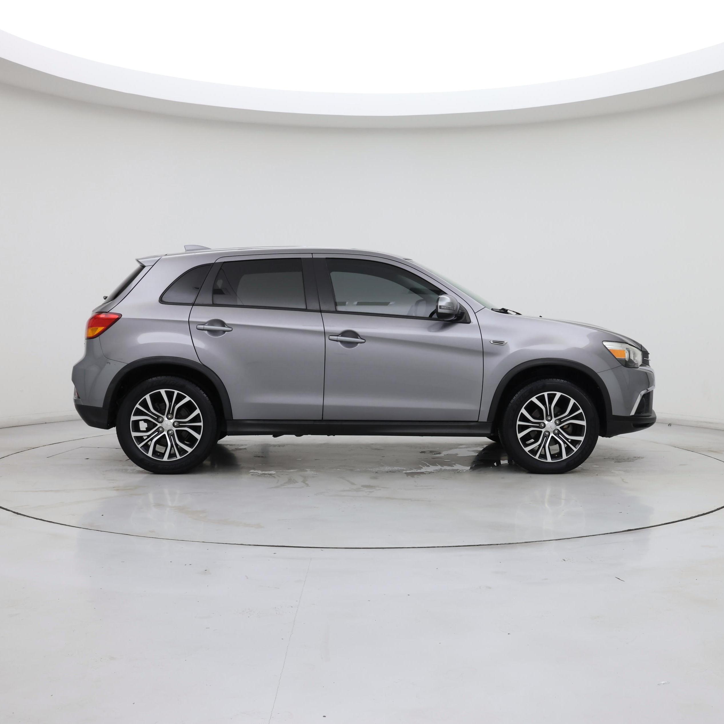 Thumbnail: 2019 Mitsubishi Outlander Sport - 7