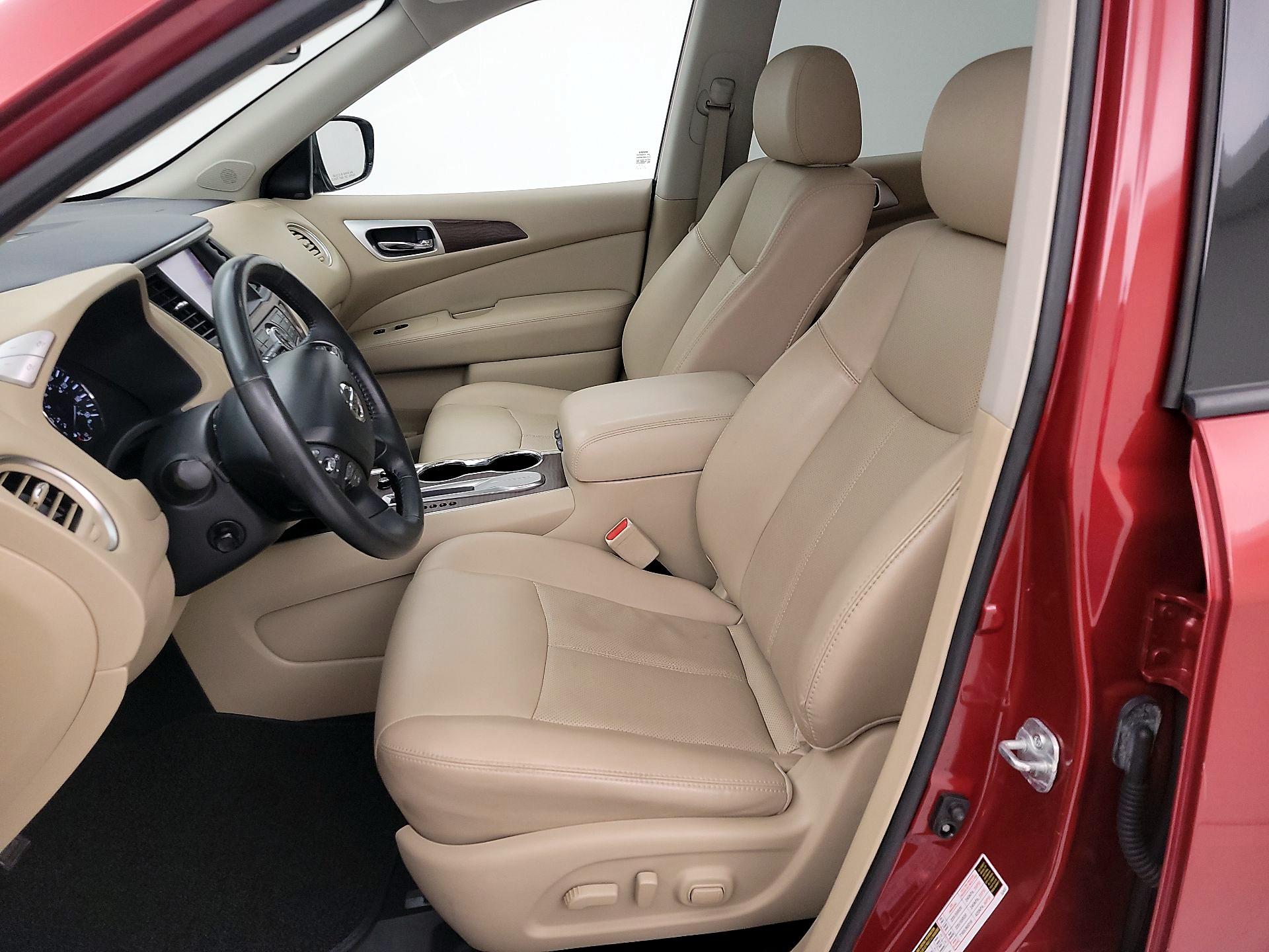 Thumbnail: 2017 Nissan Pathfinder - 11