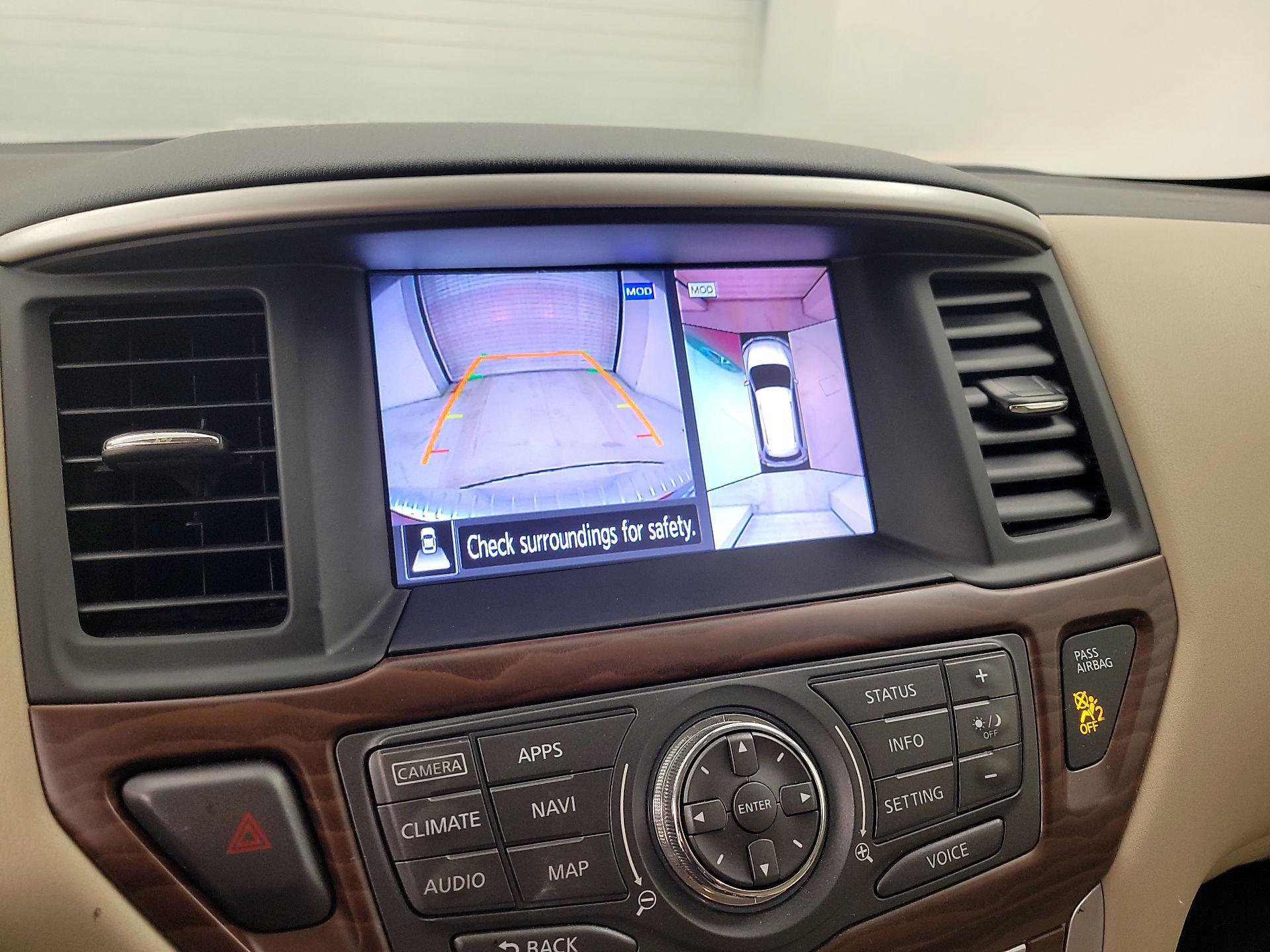 Thumbnail: 2017 Nissan Pathfinder - 15
