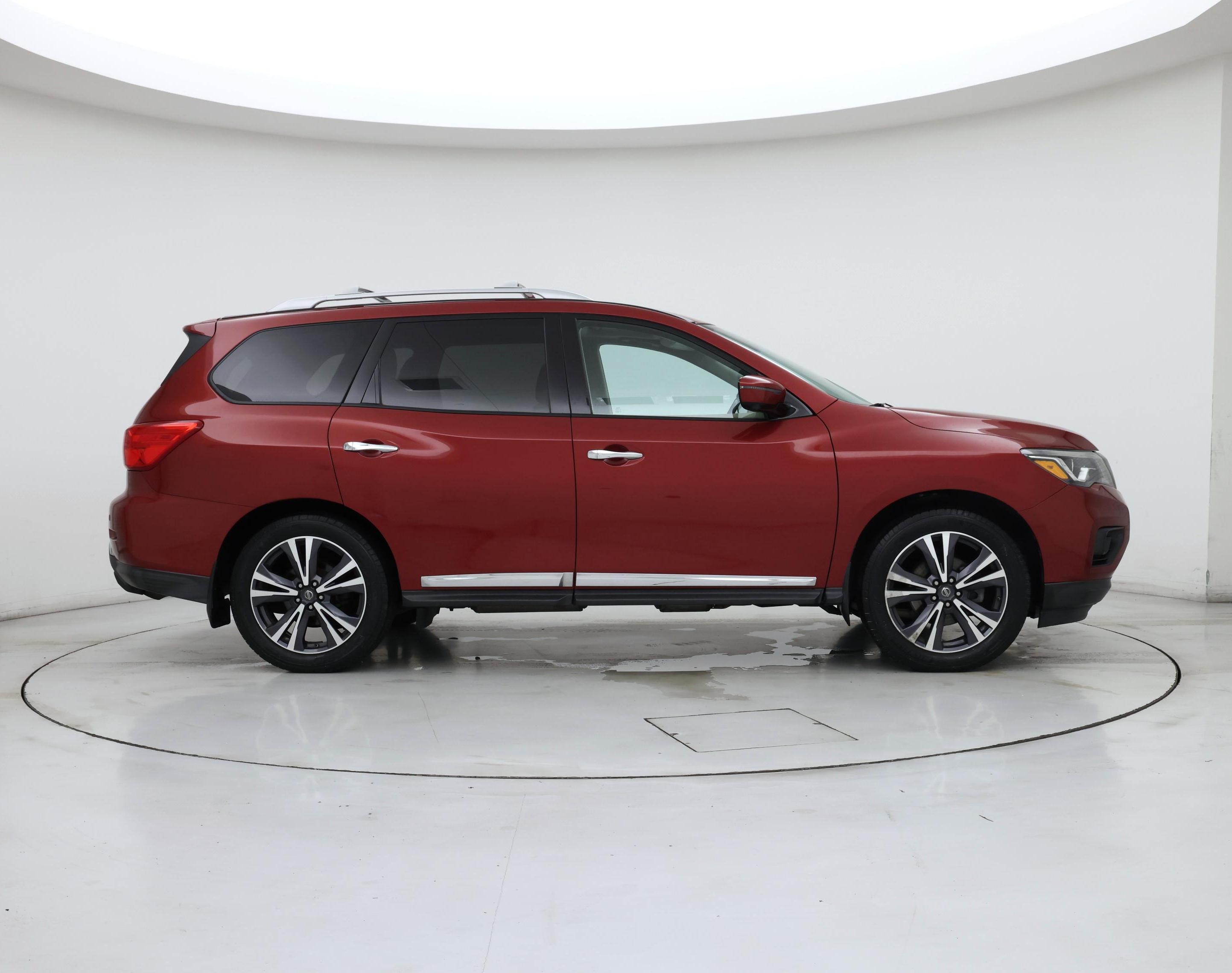 Thumbnail: 2017 Nissan Pathfinder - 7