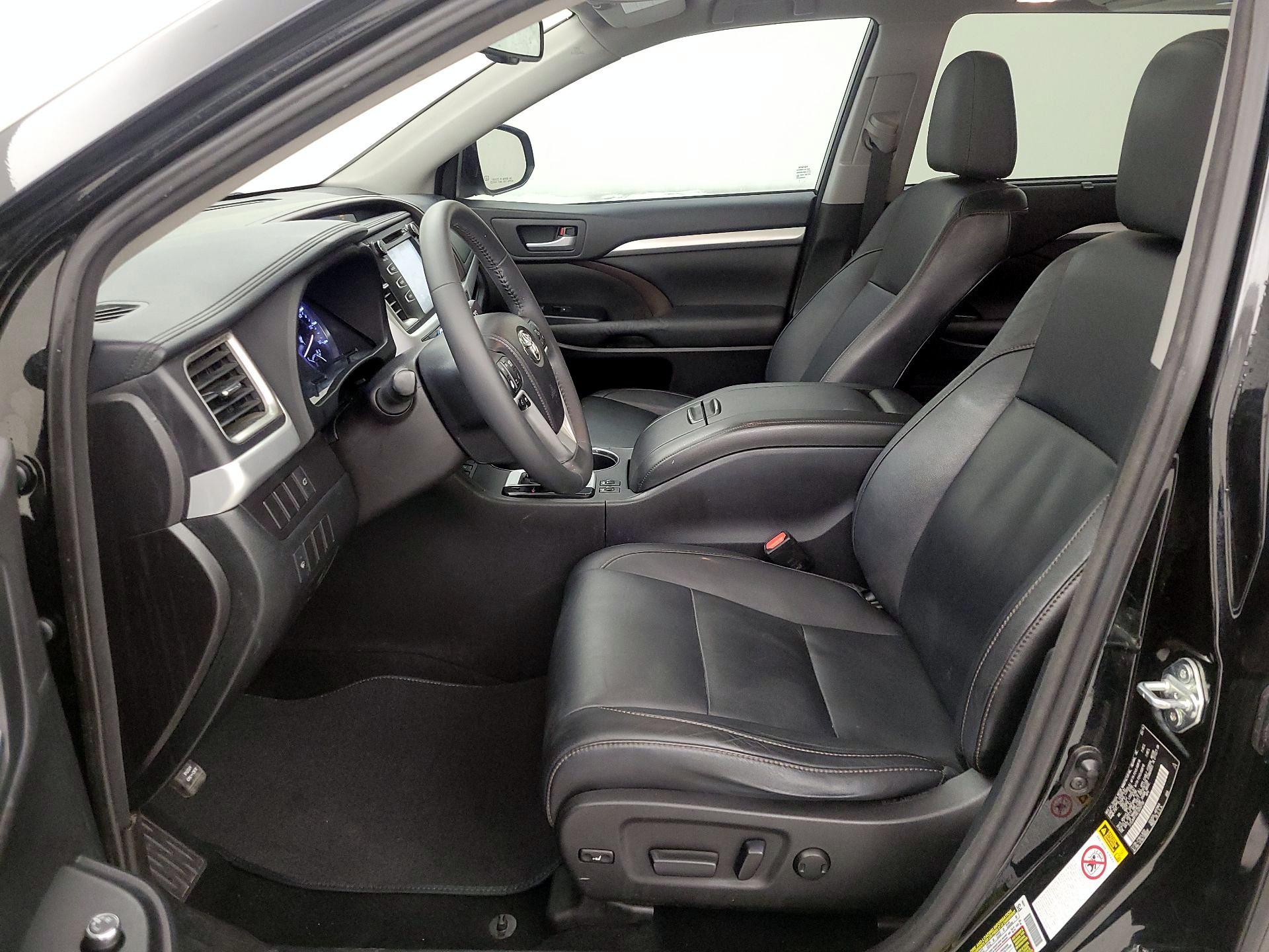 Thumbnail: 2014 Toyota Highlander - 11