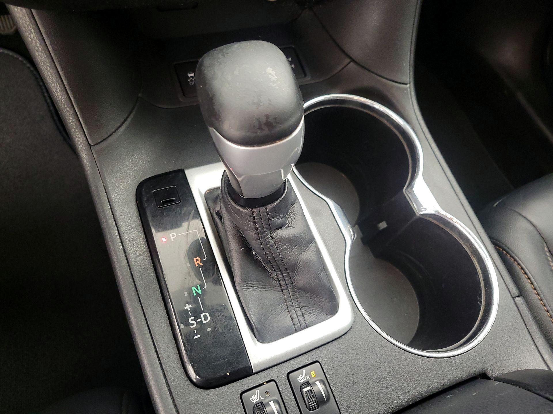 Thumbnail: 2014 Toyota Highlander - 18