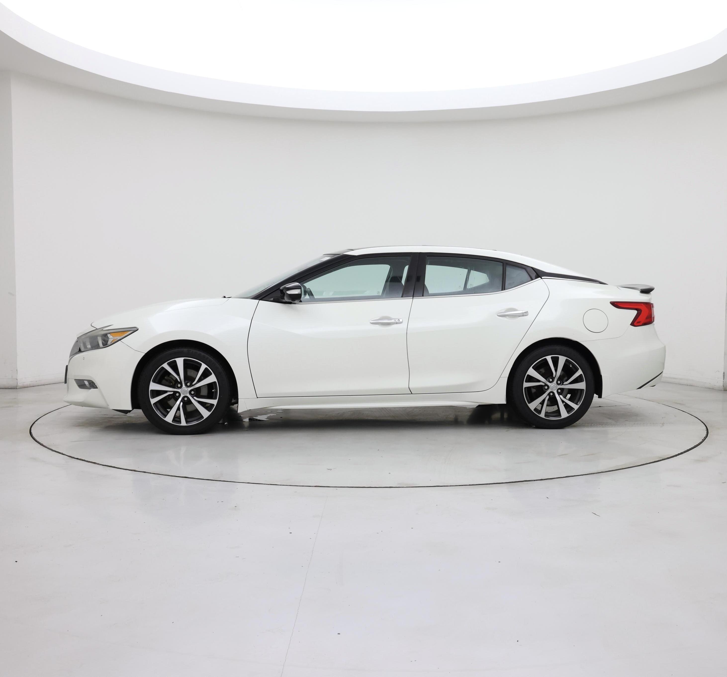 Thumbnail: 2017 Nissan Maxima - 3