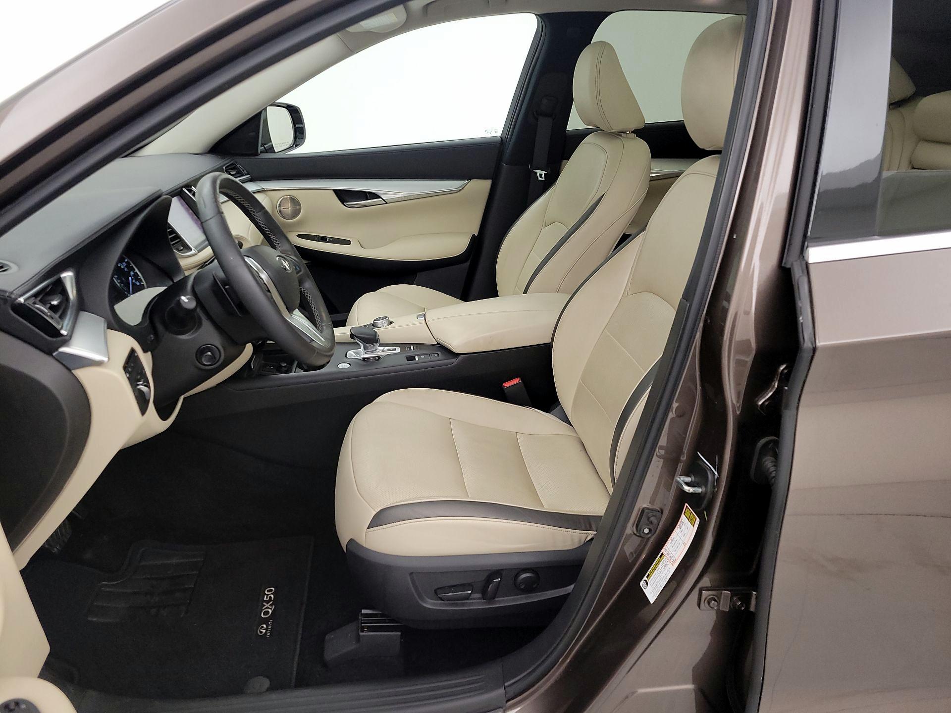 Thumbnail: 2019 INFINITI QX50 - 11