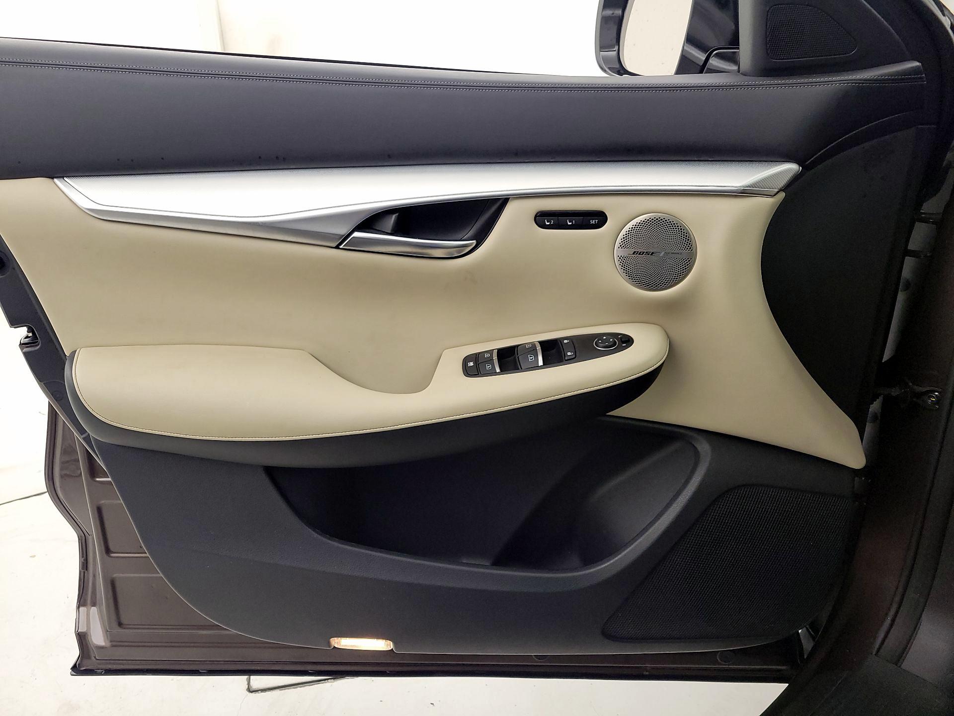 Thumbnail: 2019 INFINITI QX50 - 12