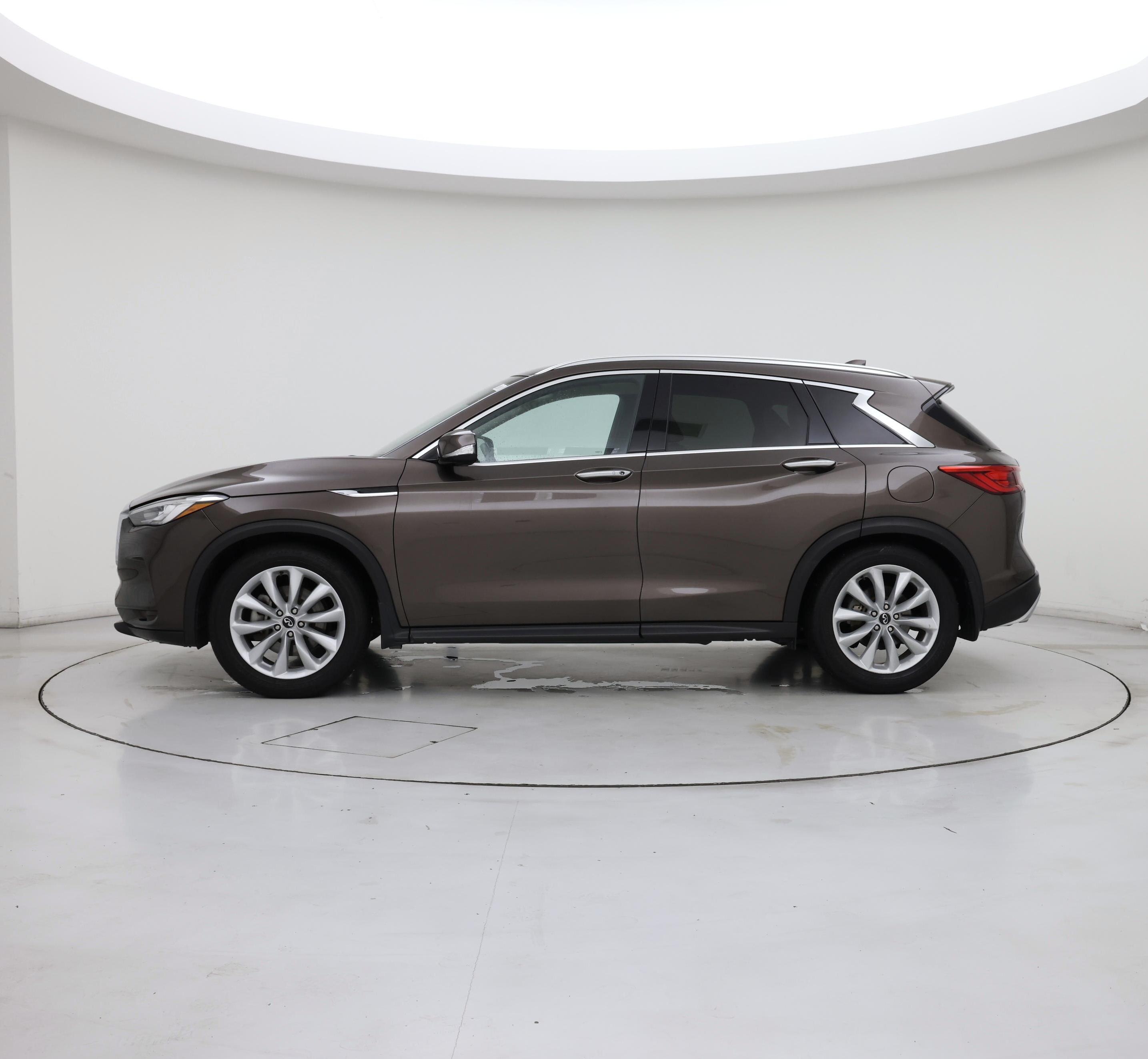 Thumbnail: 2019 INFINITI QX50 - 3