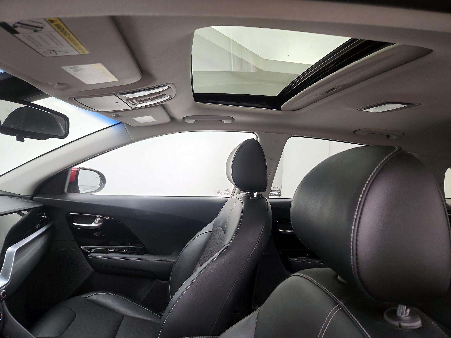 Thumbnail: 2020 Kia Niro - 19