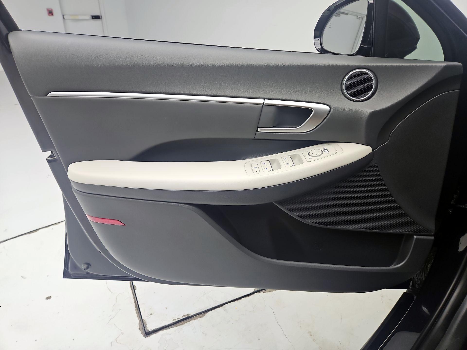 Thumbnail: 2024 Hyundai Sonata - 12