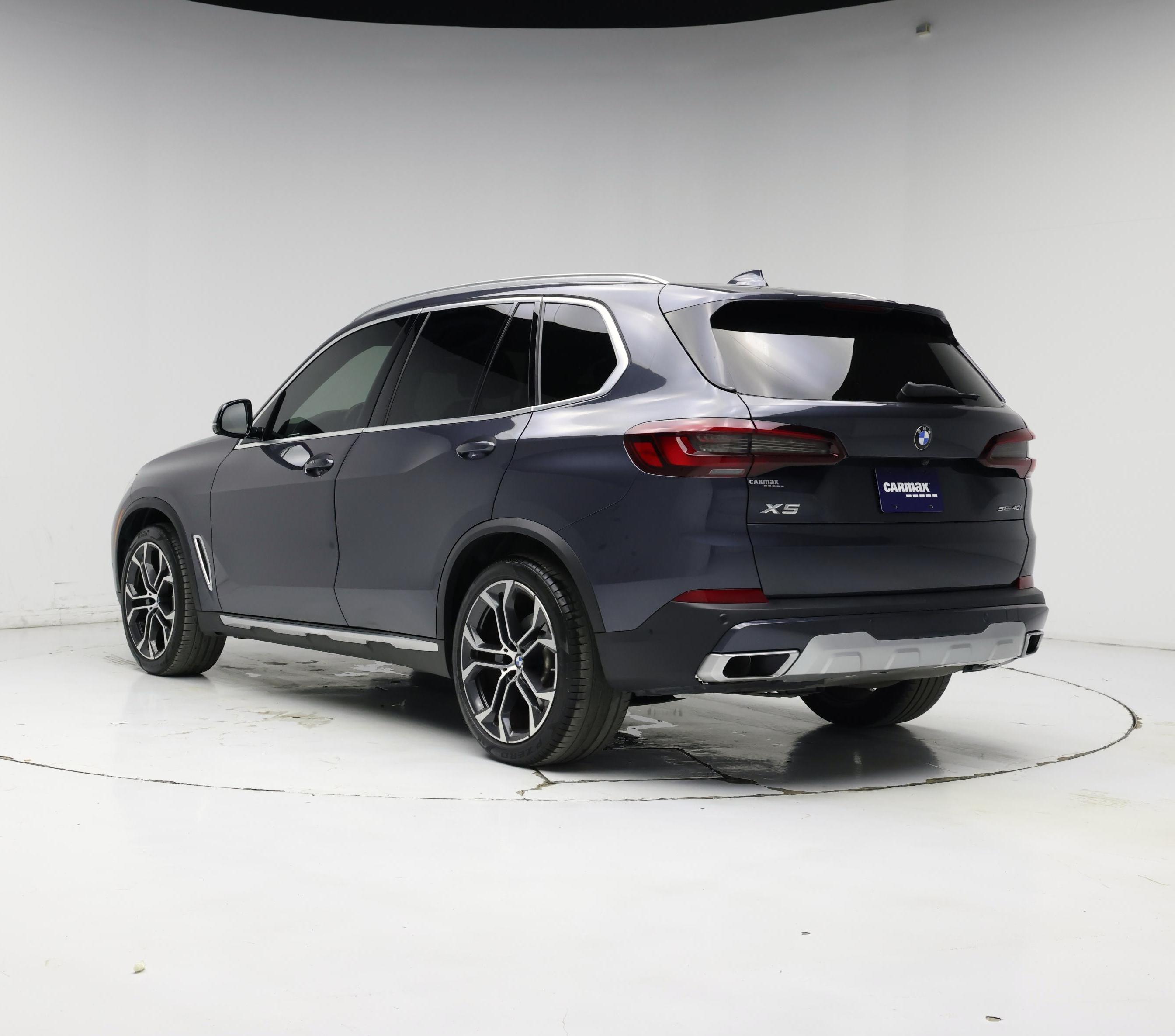 Thumbnail: 2022 BMW X5 - 2