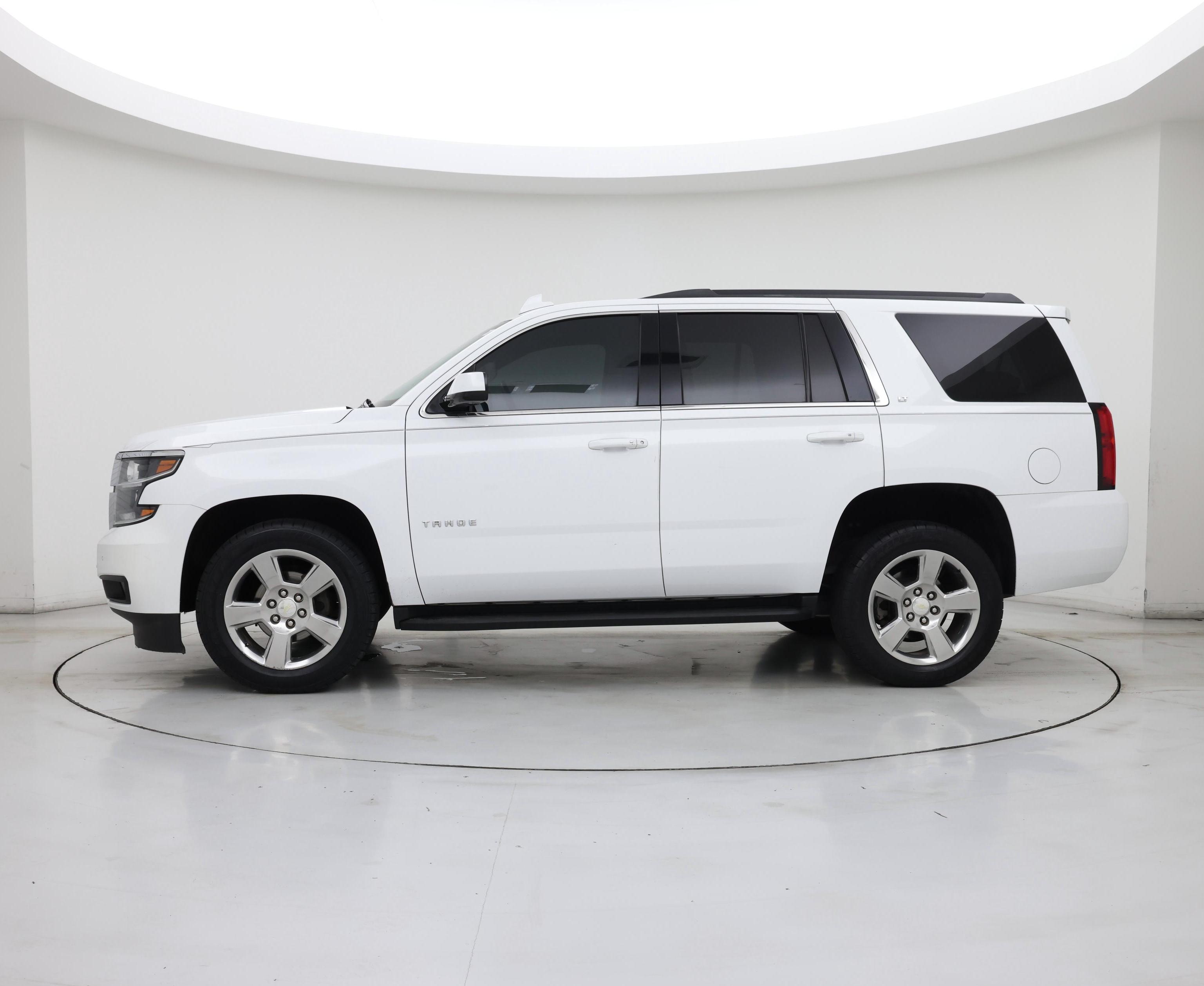 Thumbnail: 2017 Chevrolet Tahoe - 3