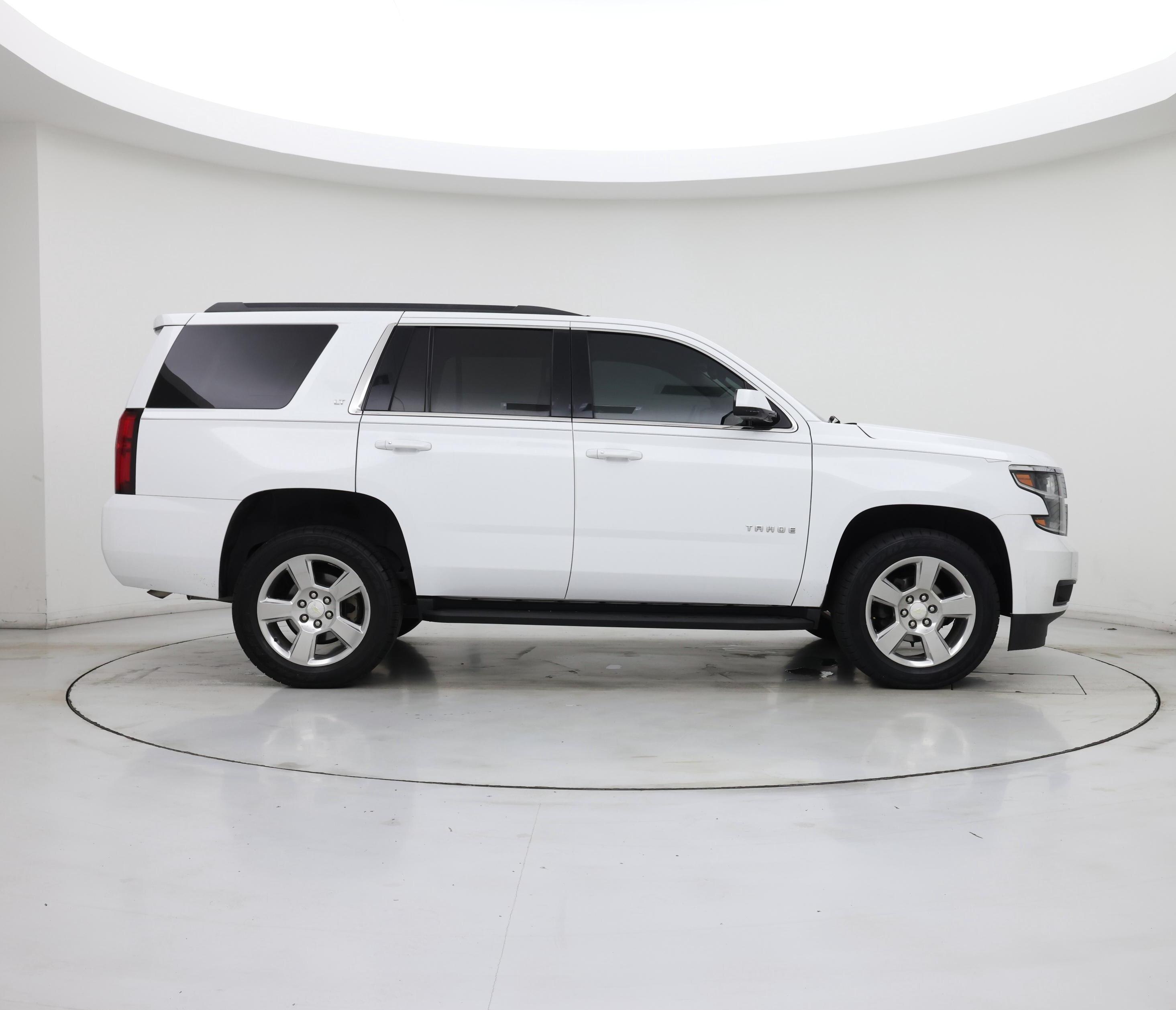 Thumbnail: 2017 Chevrolet Tahoe - 7