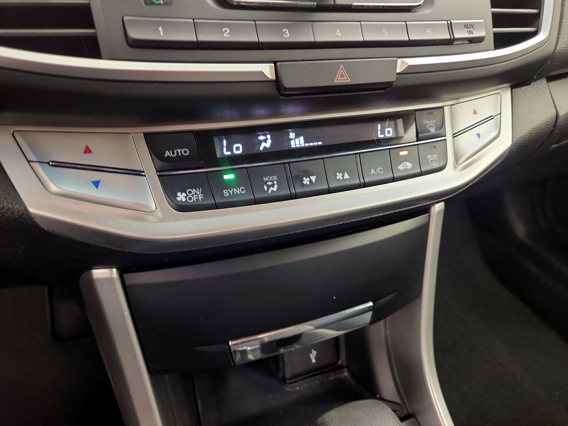 Thumbnail: 2014 Honda Accord - 16