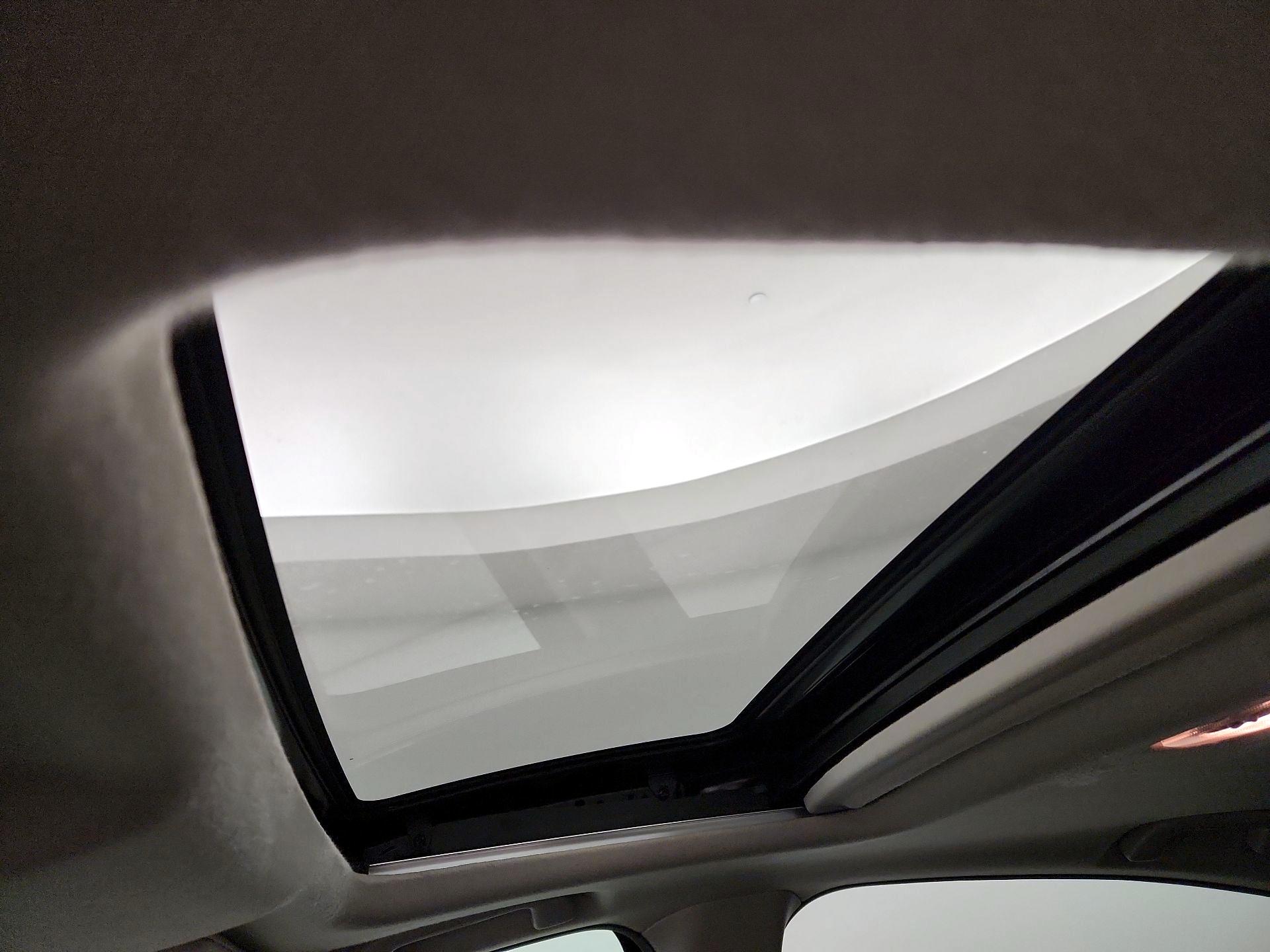 Thumbnail: 2016 Honda HR-V - 19