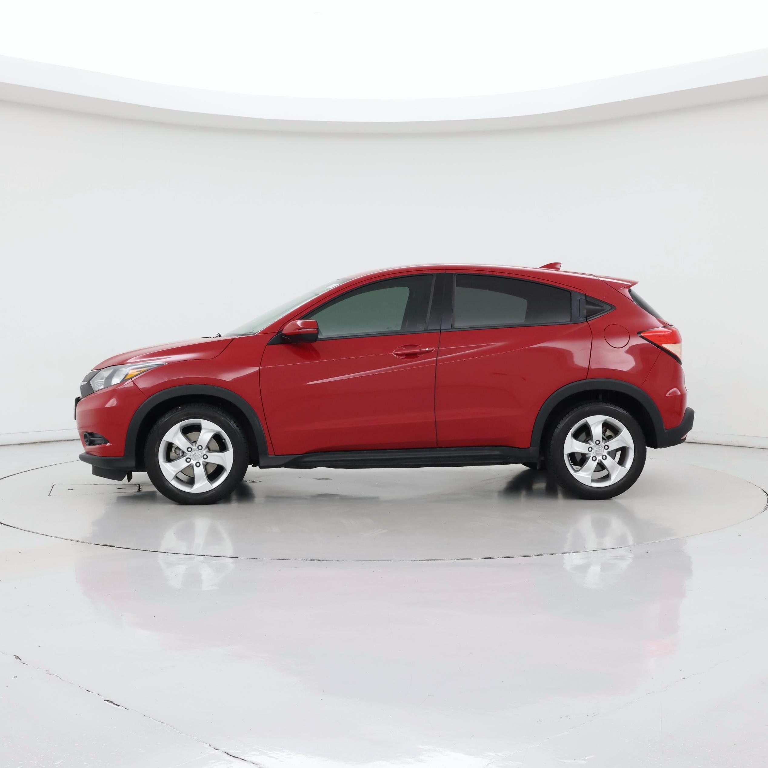 Thumbnail: 2016 Honda HR-V - 3