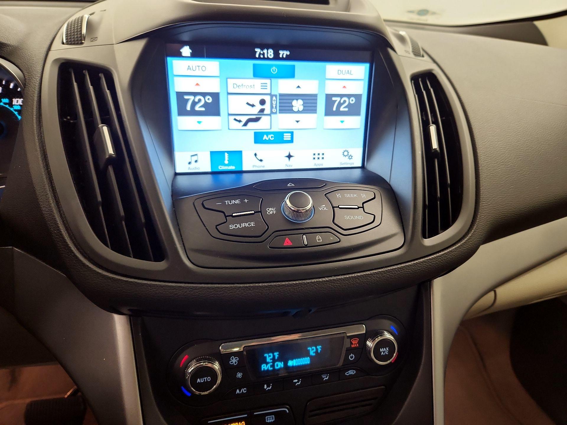Thumbnail: 2016 Ford Escape - 17