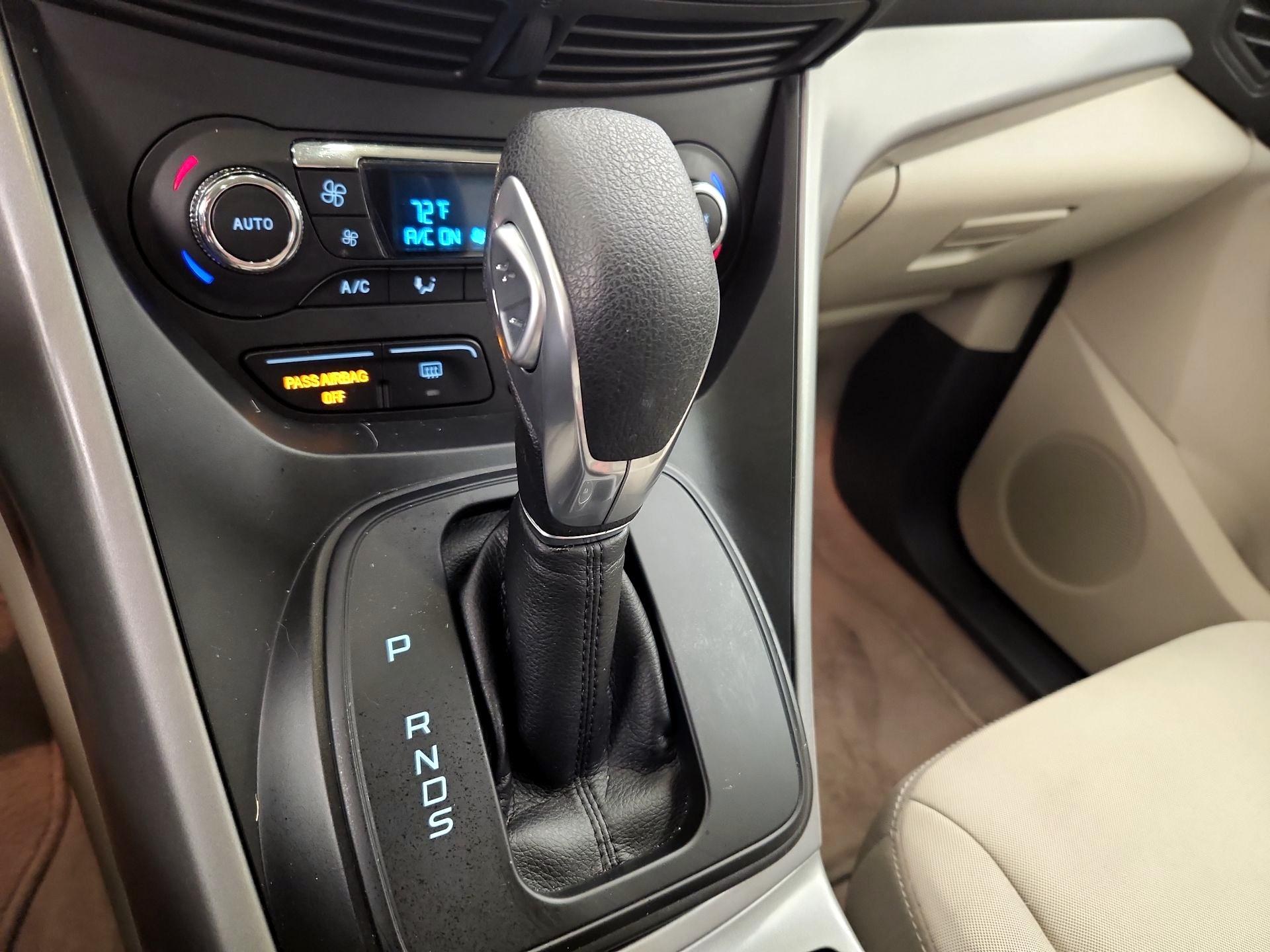 Thumbnail: 2016 Ford Escape - 18