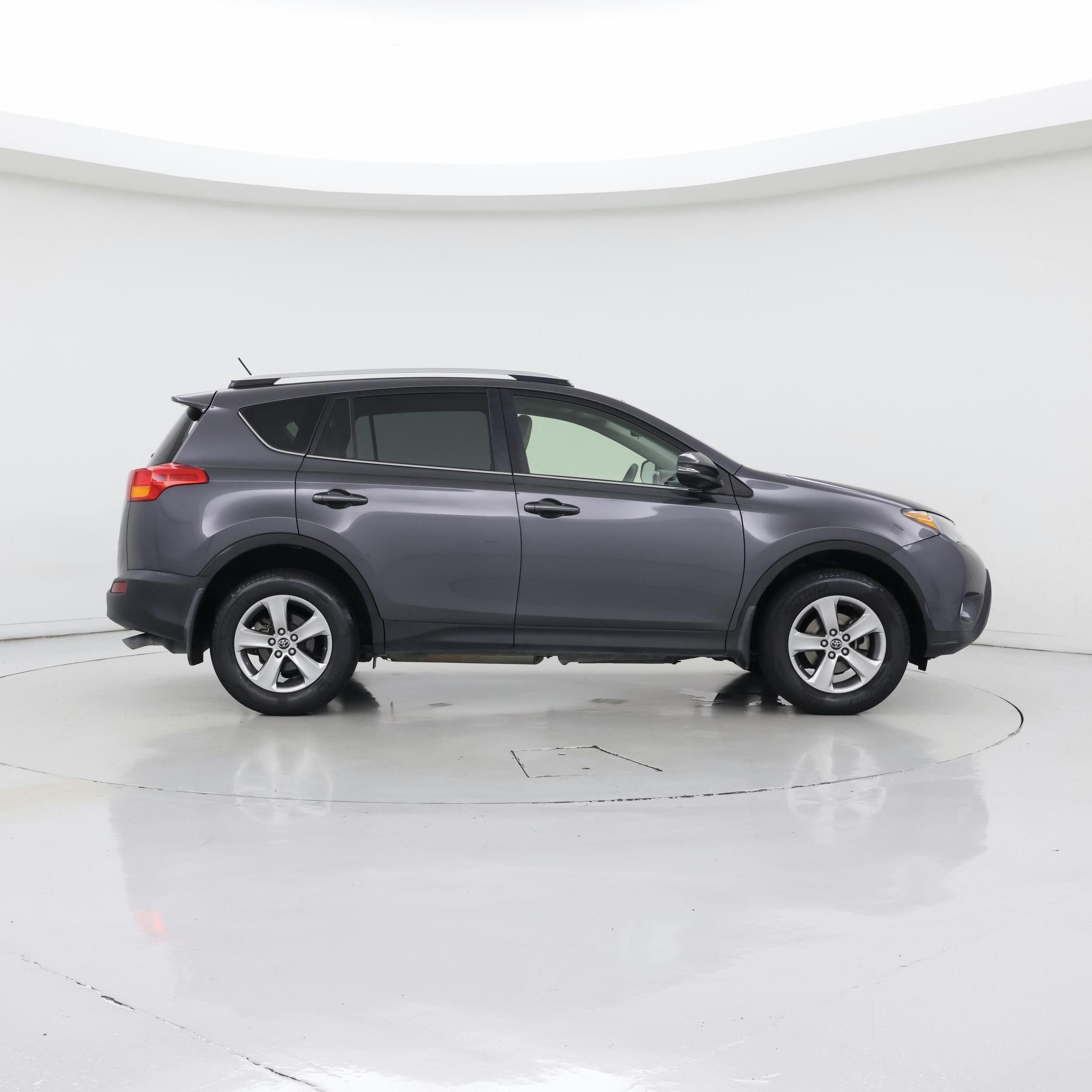 Thumbnail: 2015 Toyota RAV4 - 7