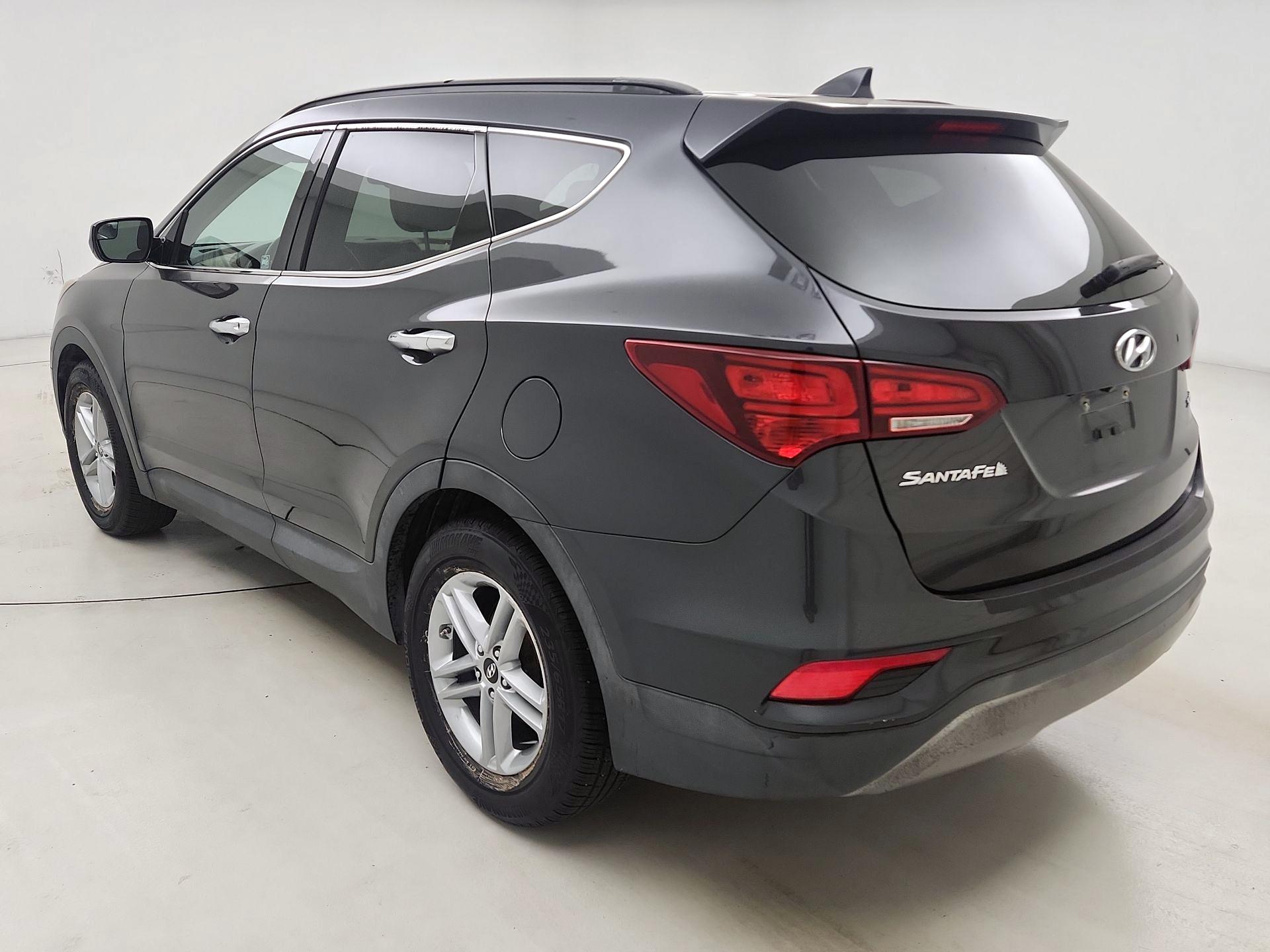 Thumbnail: 2017 Hyundai Santa Fe - 7