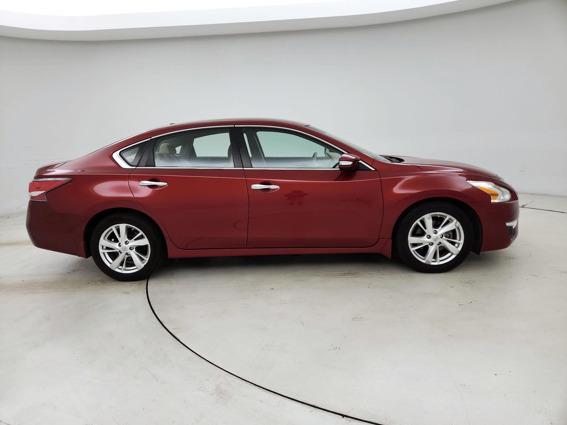 Thumbnail: 2014 Nissan Altima - 4