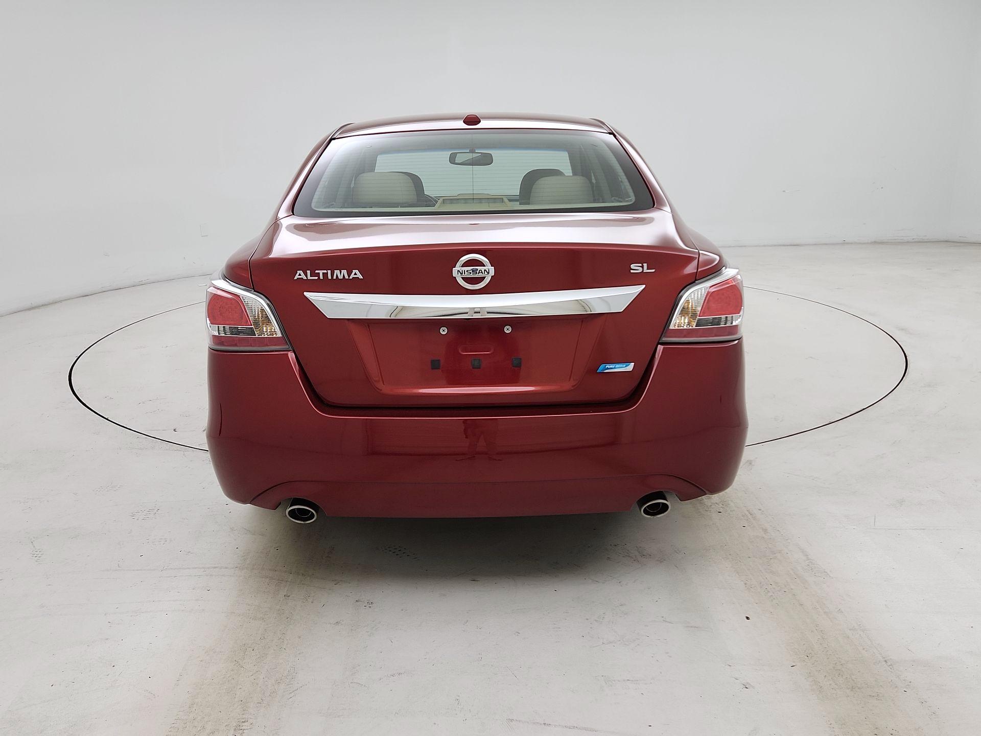 Thumbnail: 2014 Nissan Altima - 6
