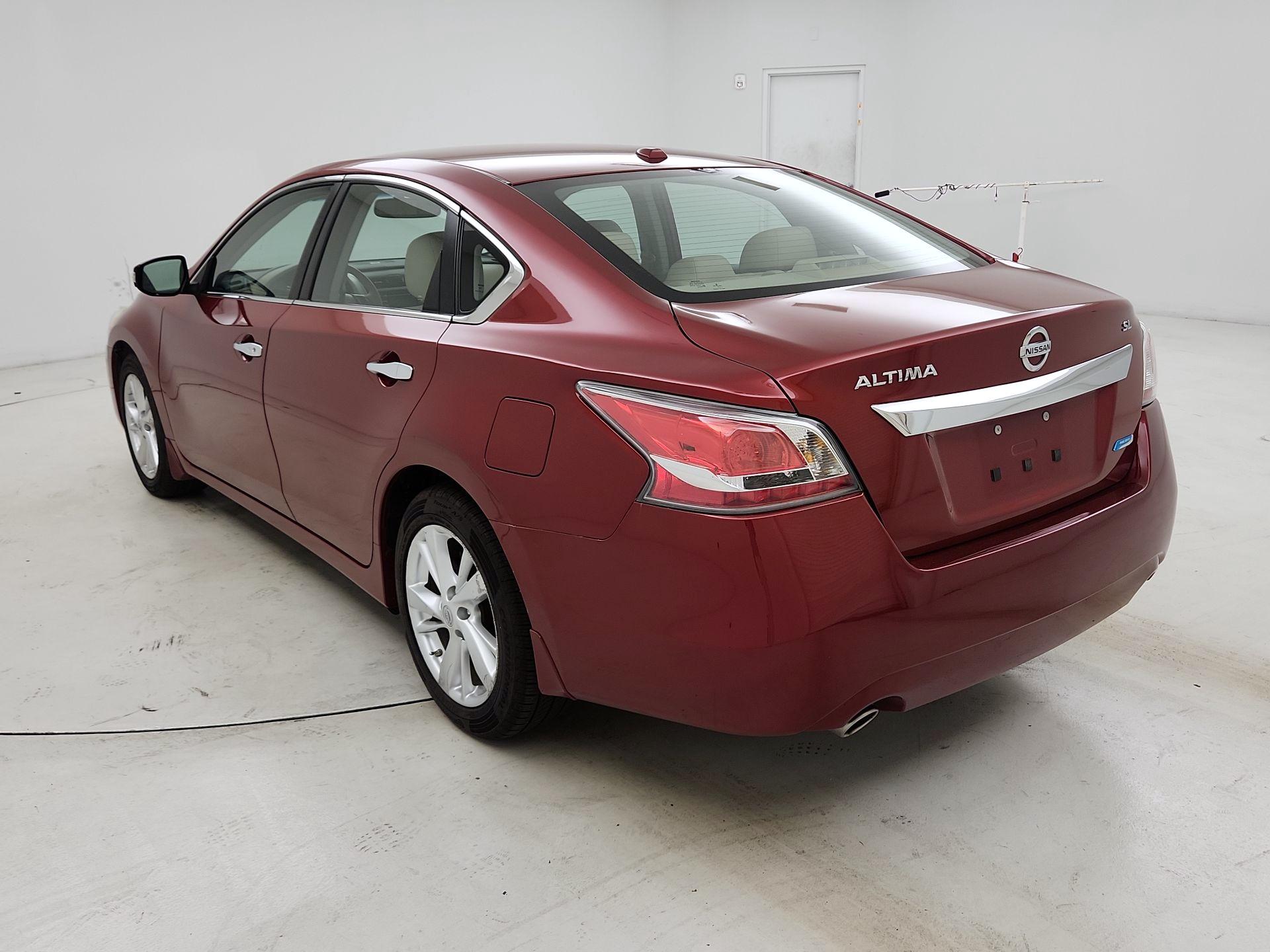Thumbnail: 2014 Nissan Altima - 7