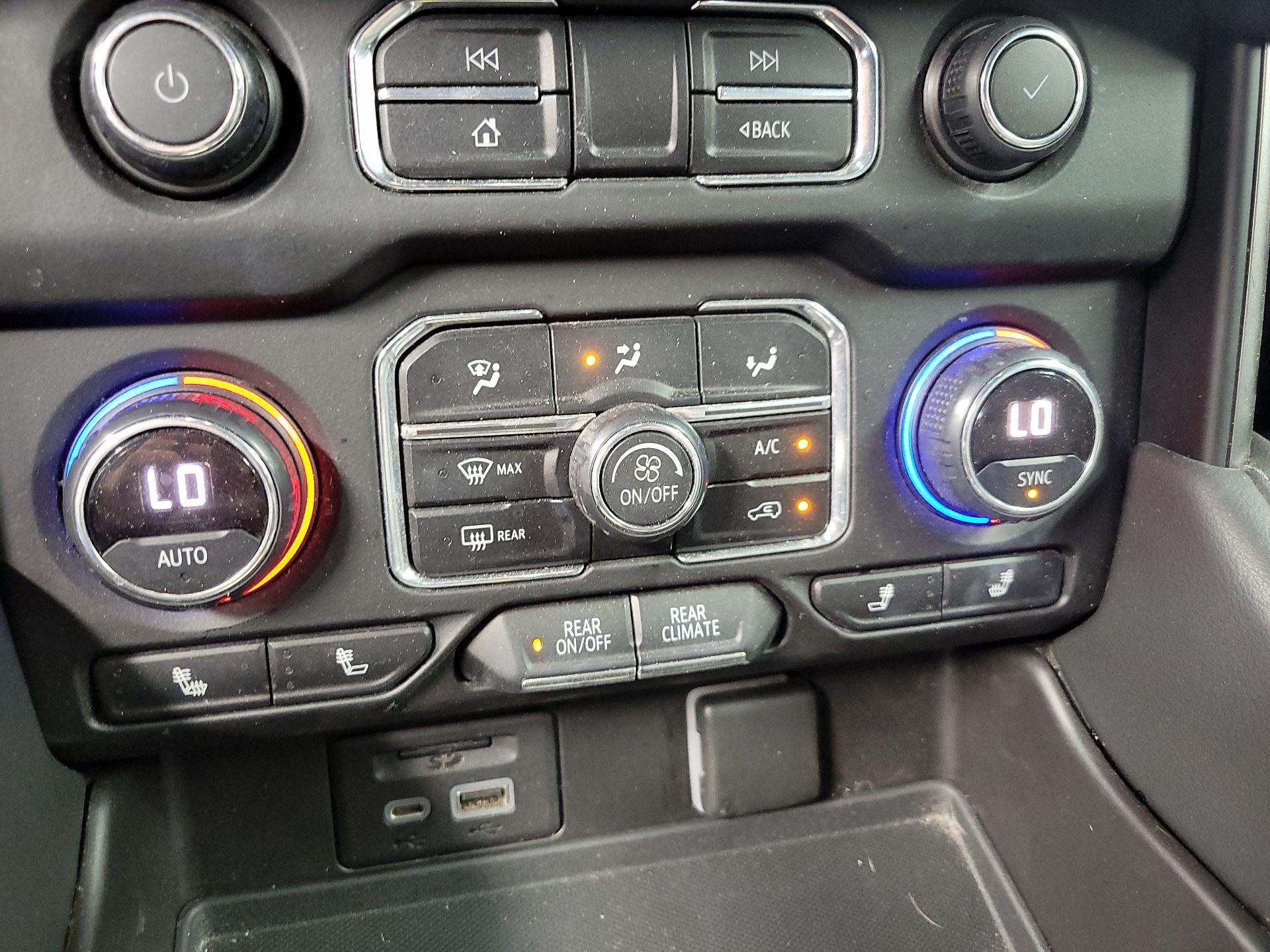 Thumbnail: 2021 Chevrolet Tahoe - 17