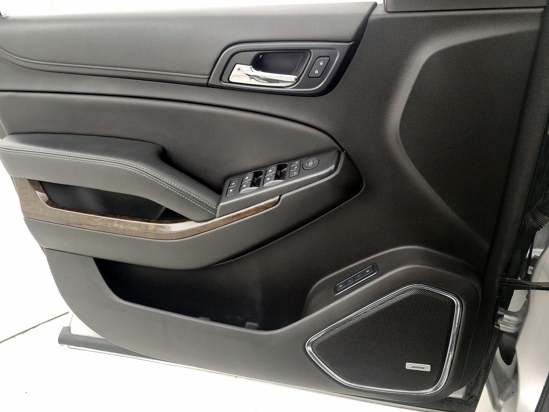 Thumbnail: 2019 Chevrolet Tahoe - 12