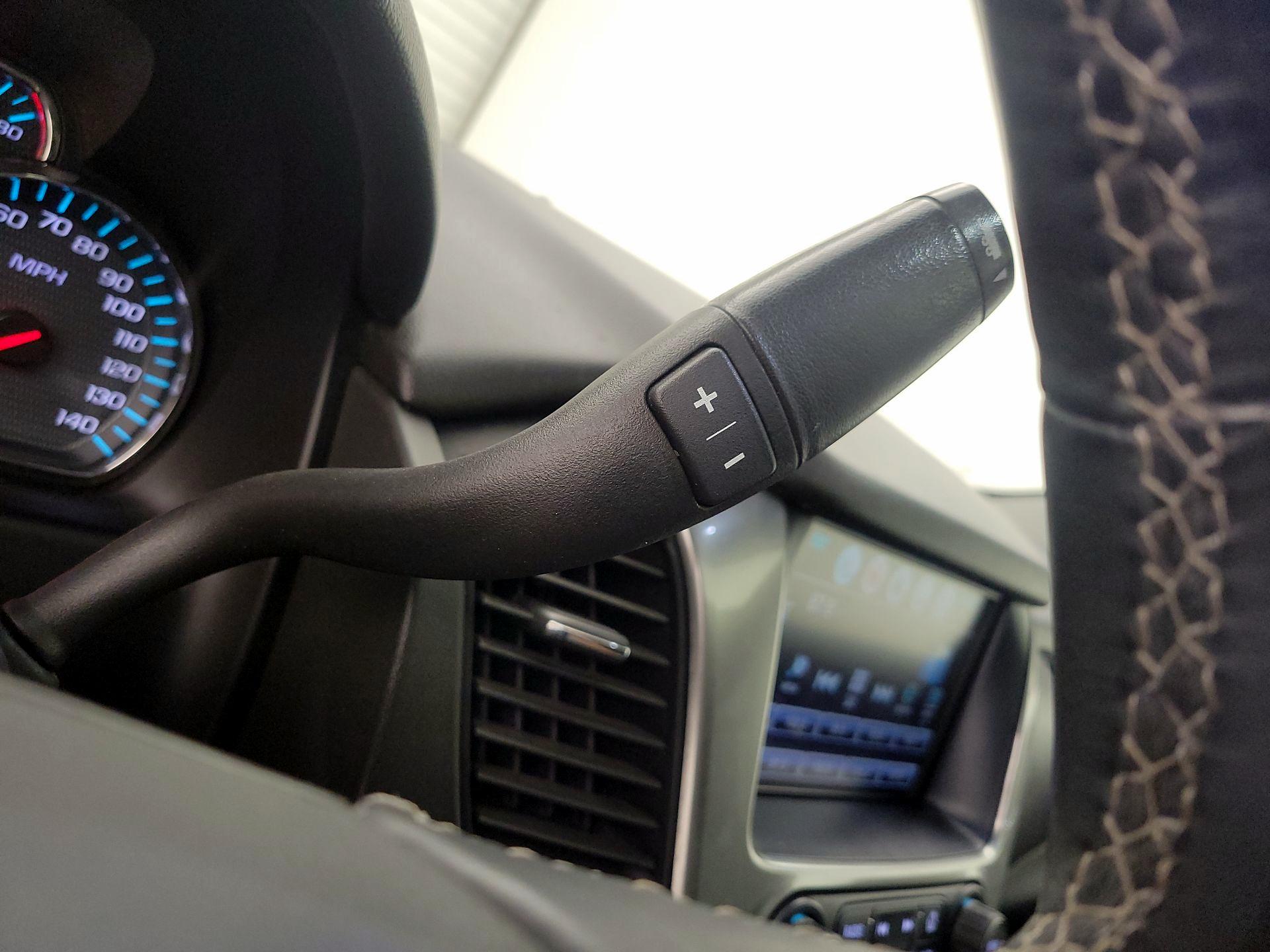 Thumbnail: 2019 Chevrolet Tahoe - 18