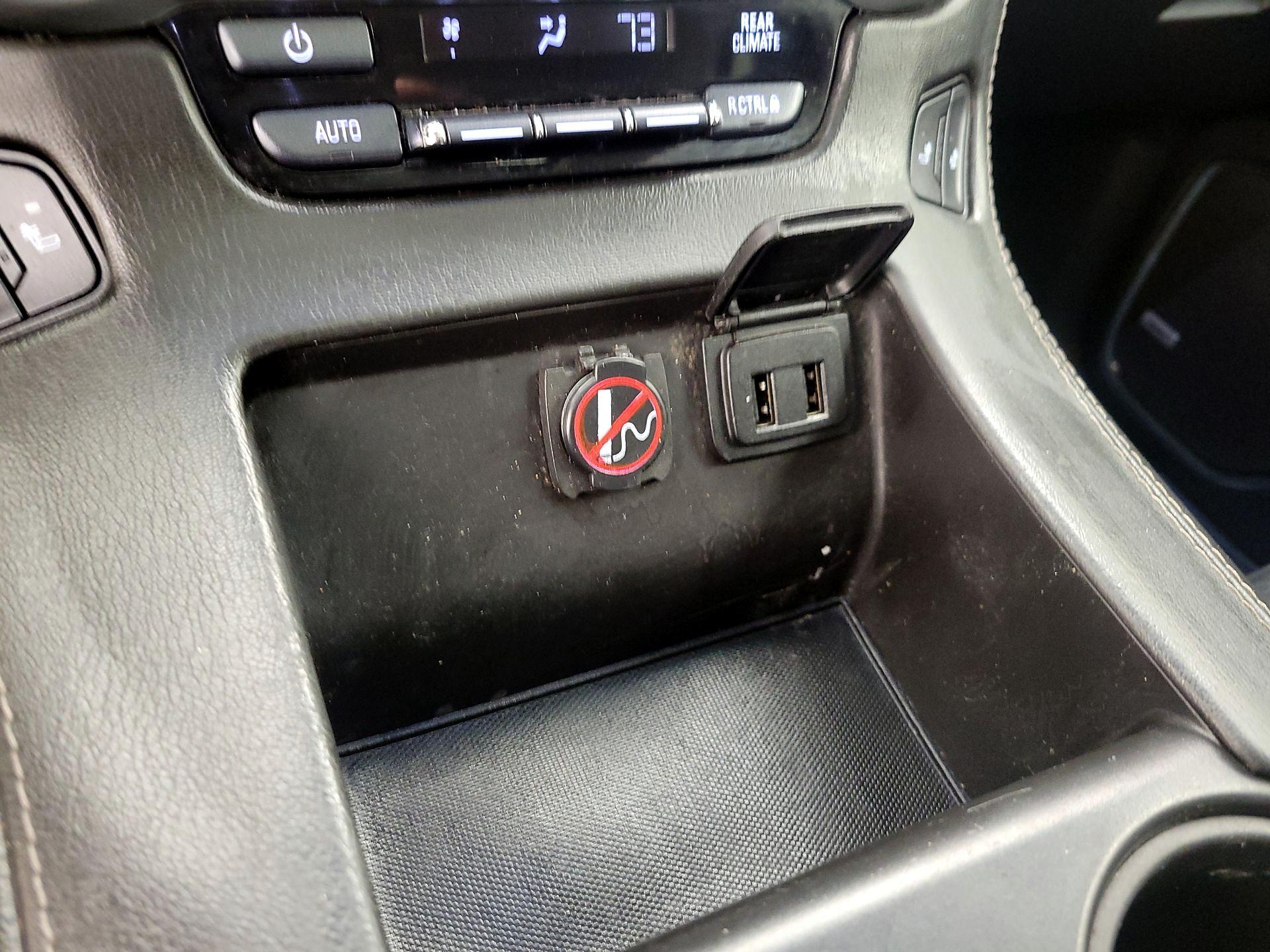 Thumbnail: 2019 Chevrolet Tahoe - 19