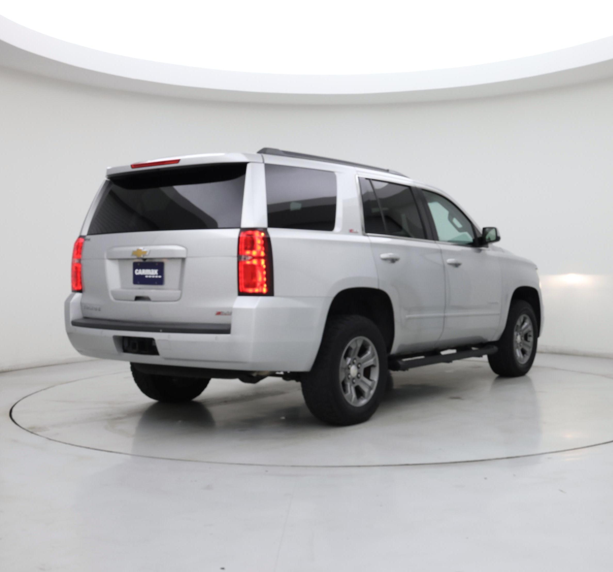 Thumbnail: 2019 Chevrolet Tahoe - 8