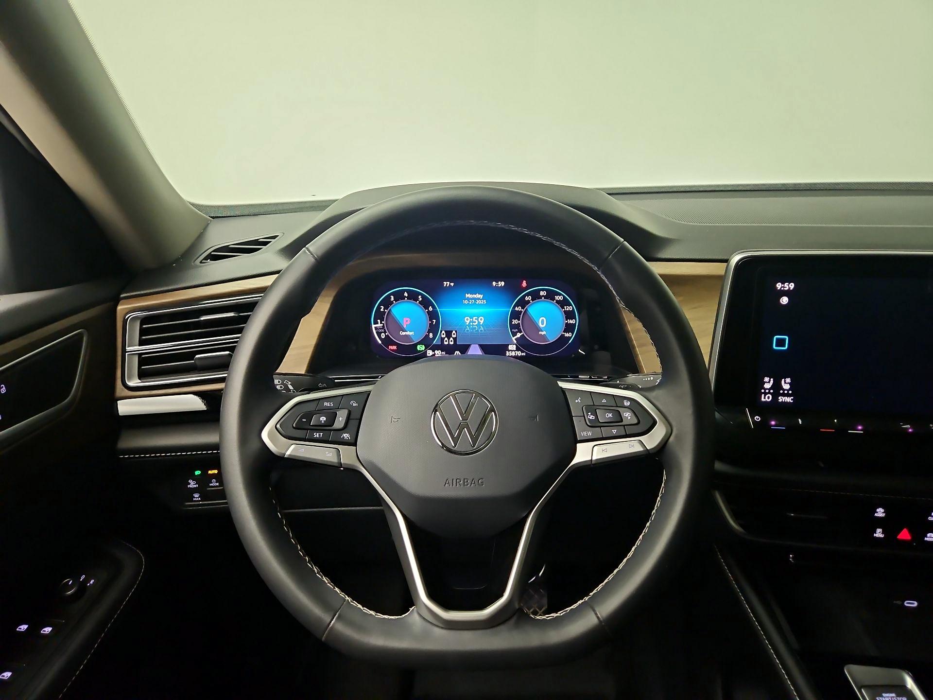 Thumbnail: 2024 Volkswagen Atlas - 10