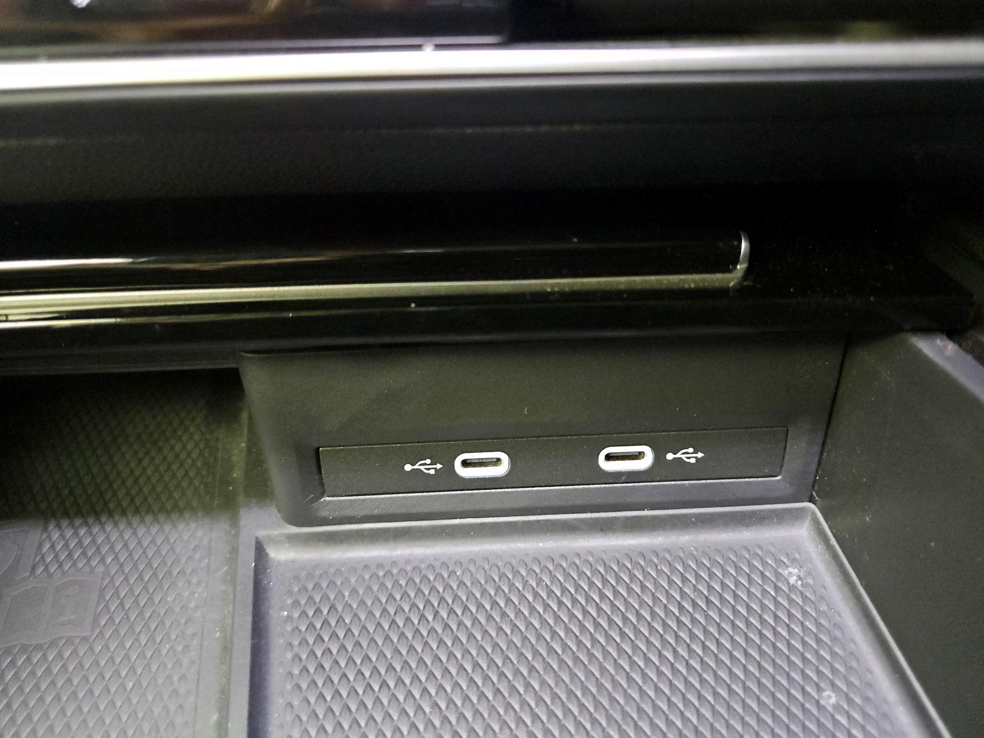 Thumbnail: 2024 Volkswagen Atlas - 18