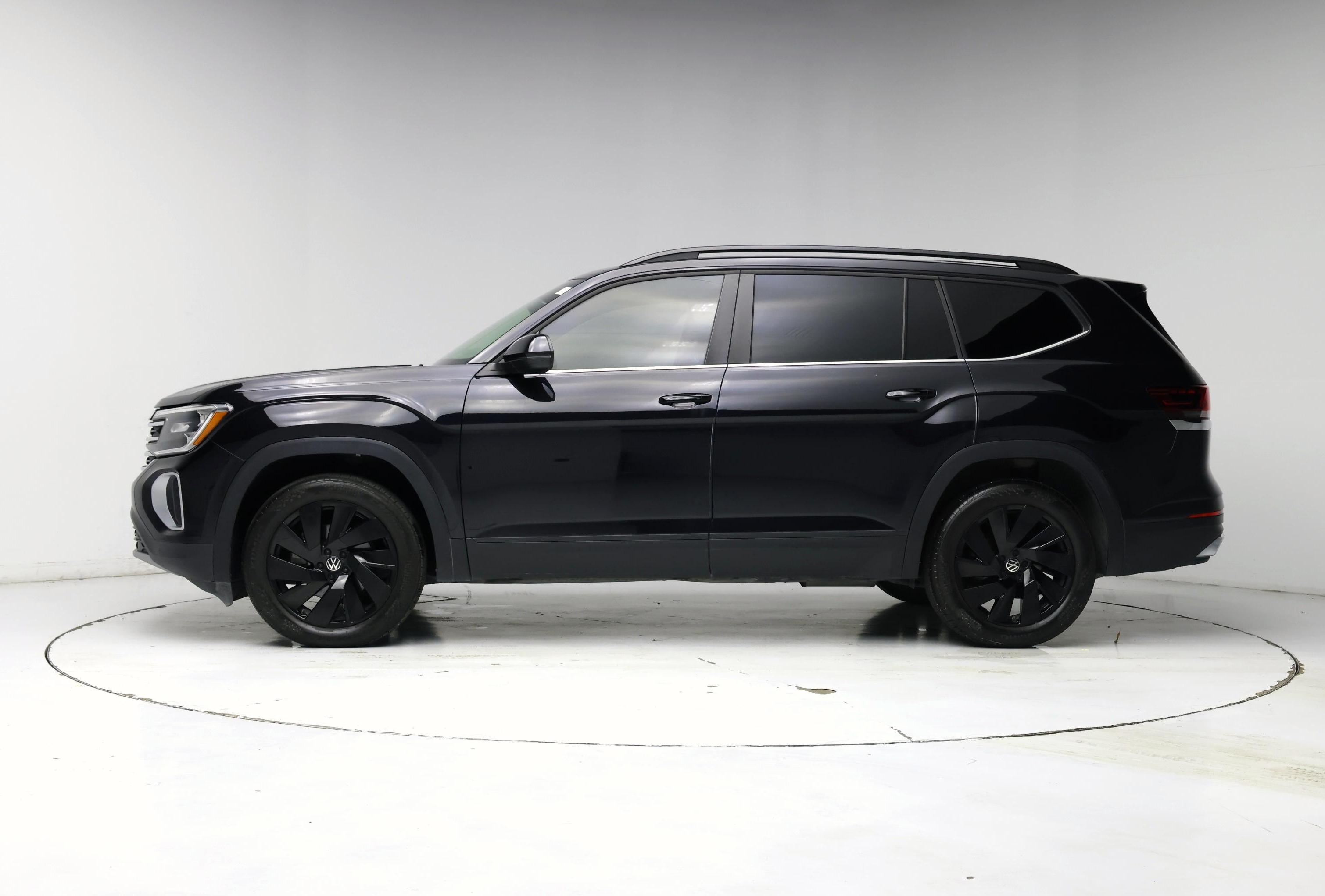 Thumbnail: 2024 Volkswagen Atlas - 3