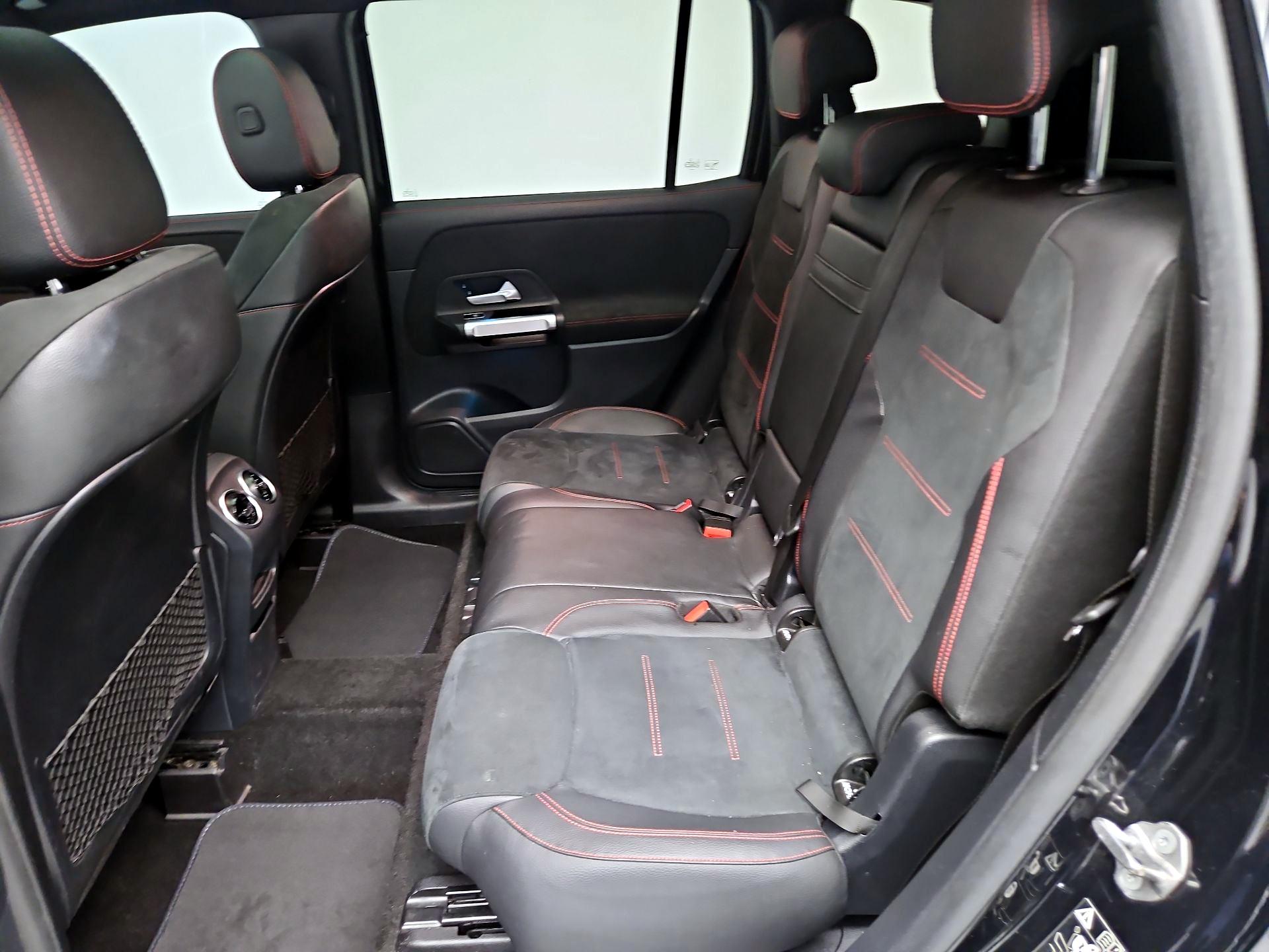 Thumbnail: 2022 Mercedes-Benz GLB - 20