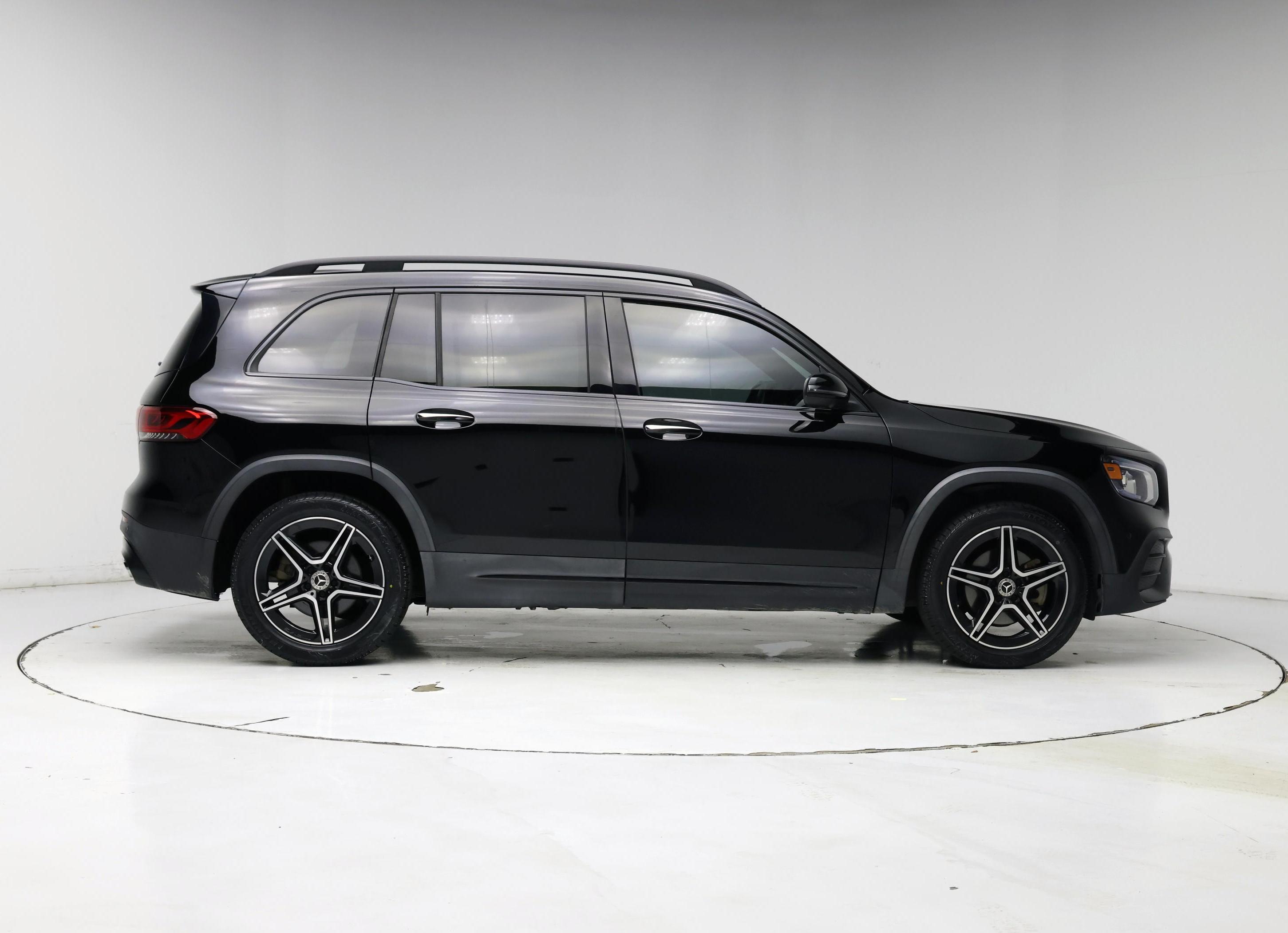 Thumbnail: 2022 Mercedes-Benz GLB - 7