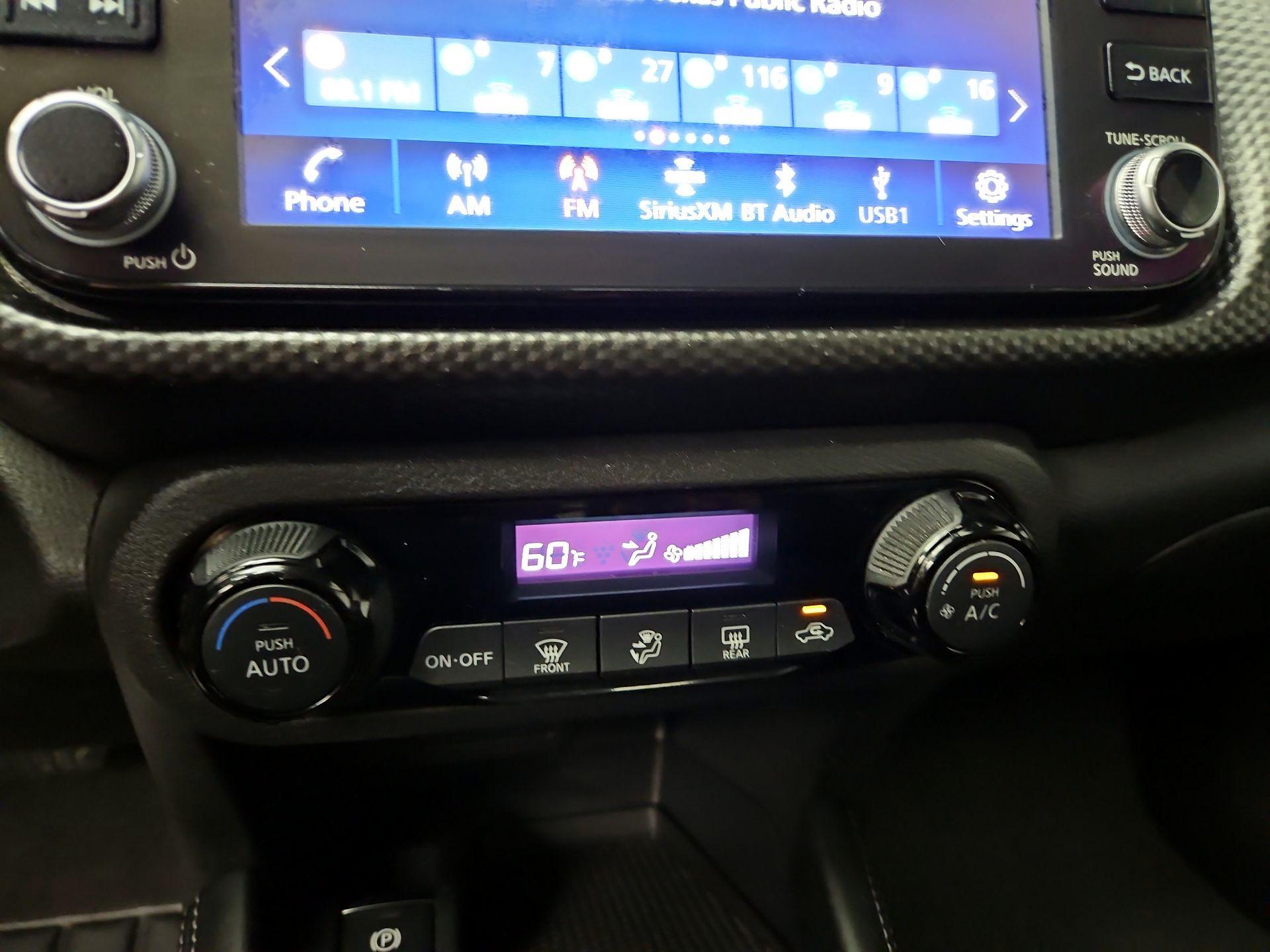 Thumbnail: 2021 Nissan Kicks - 16