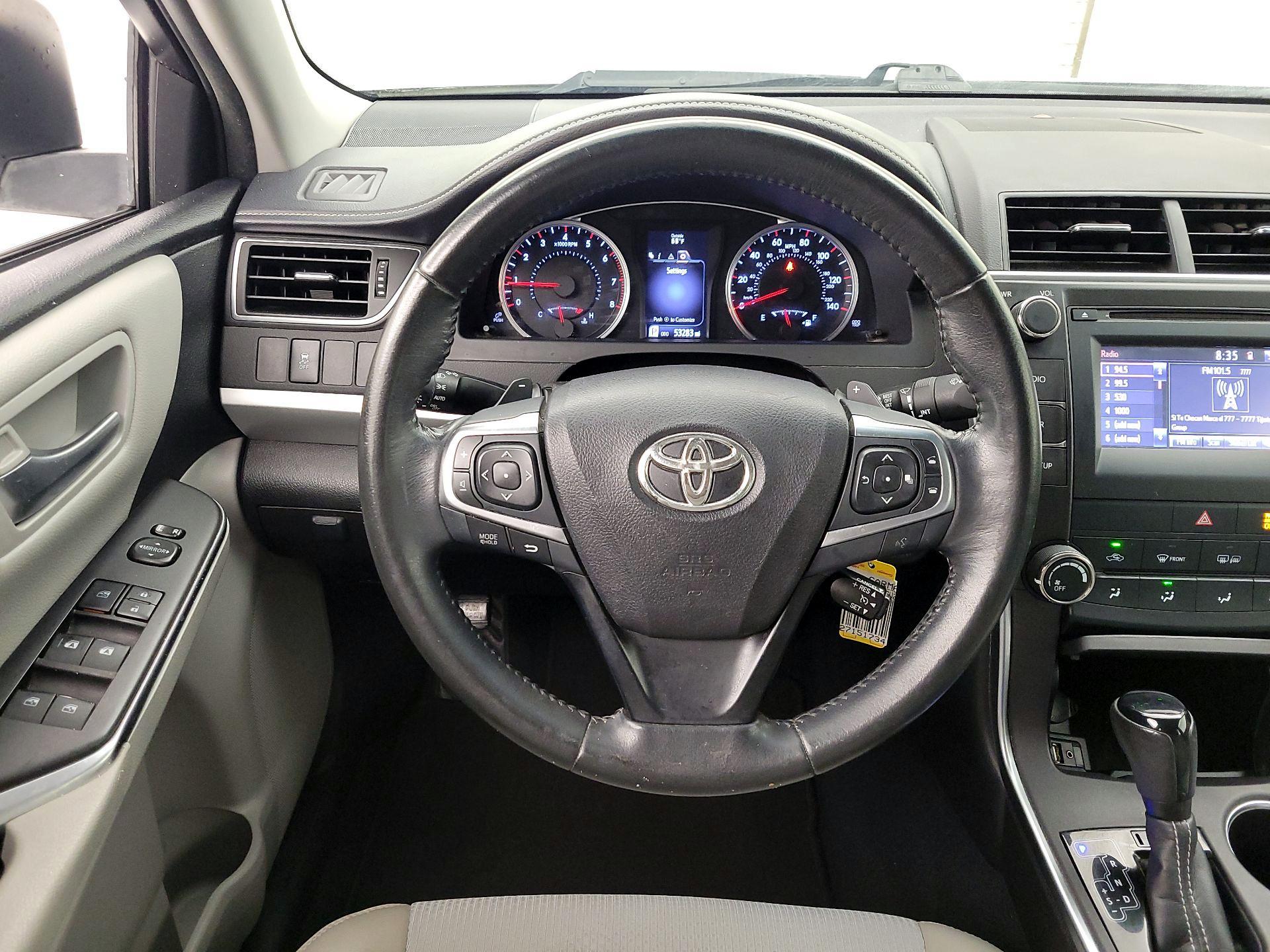 Thumbnail: 2016 Toyota Camry - 10