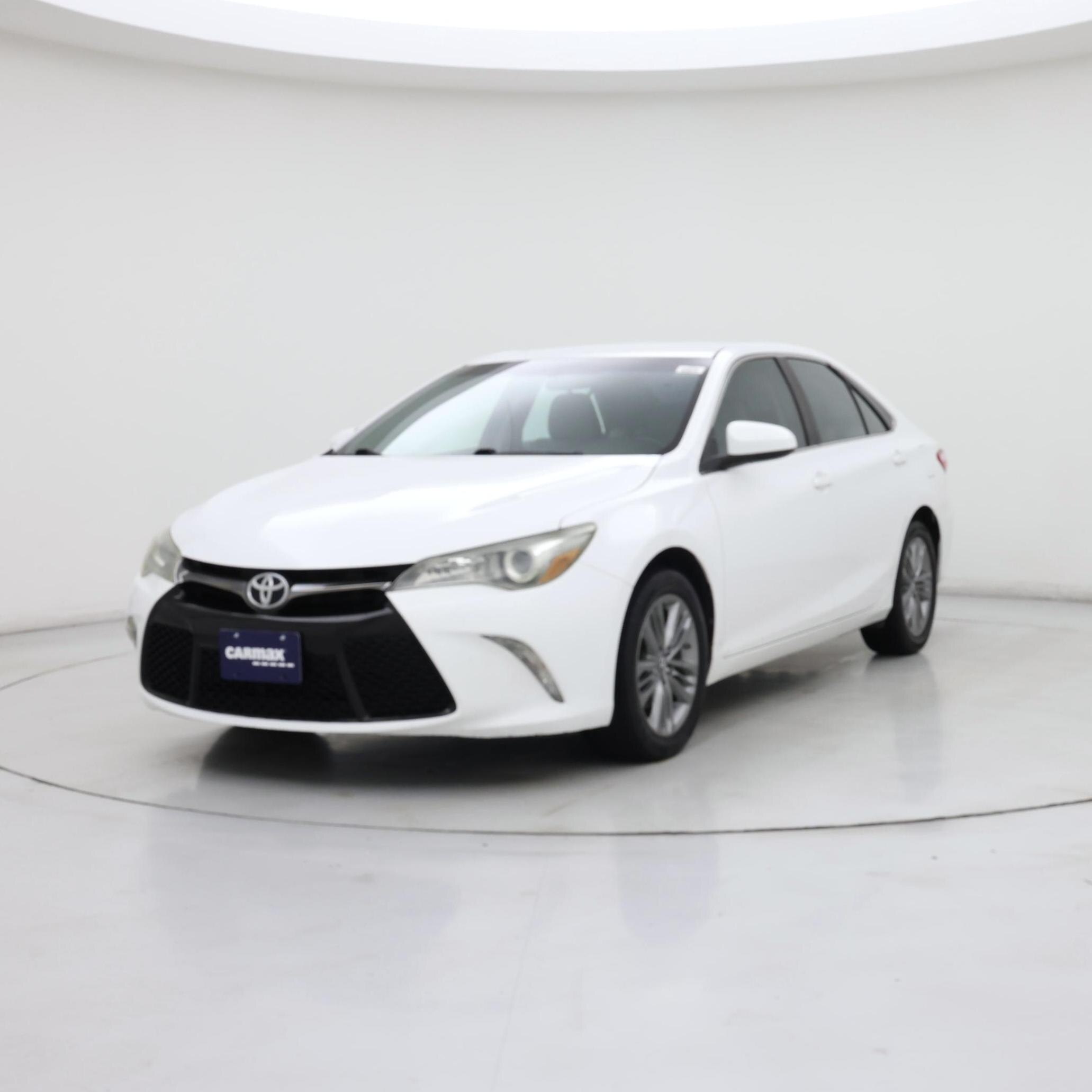 Thumbnail: 2016 Toyota Camry - 4