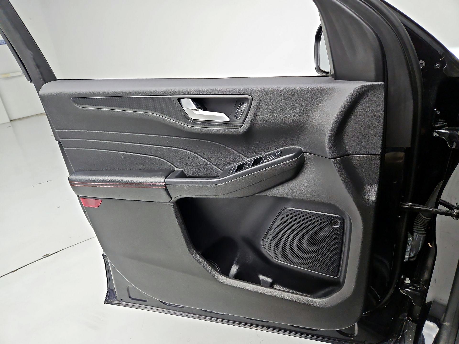 Thumbnail: 2023 Ford Escape - 12